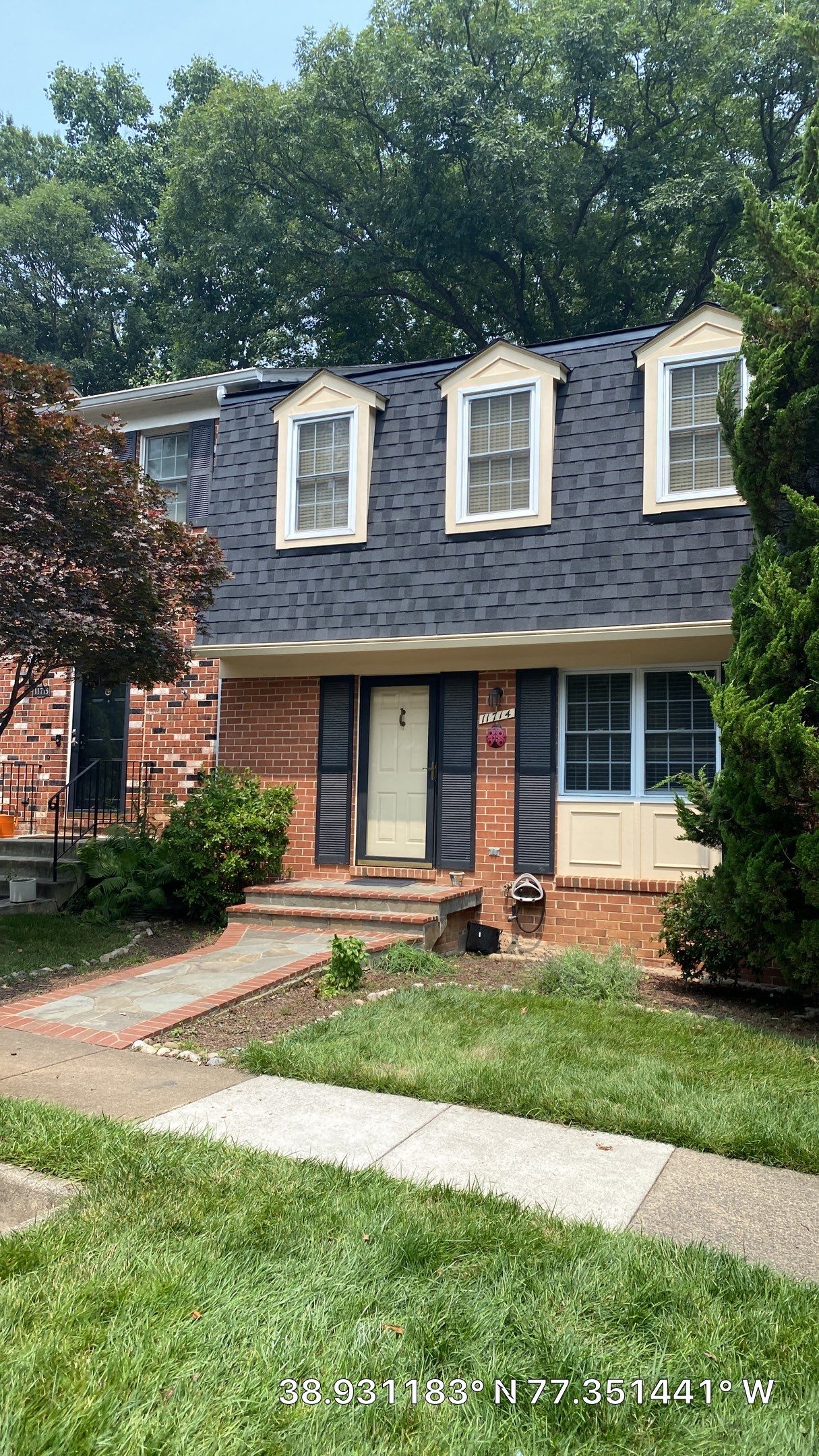 Reston: CertainTeed Landmark Pro Architectural Shingles in Max Def Moire Black by RM Banning, Inc.