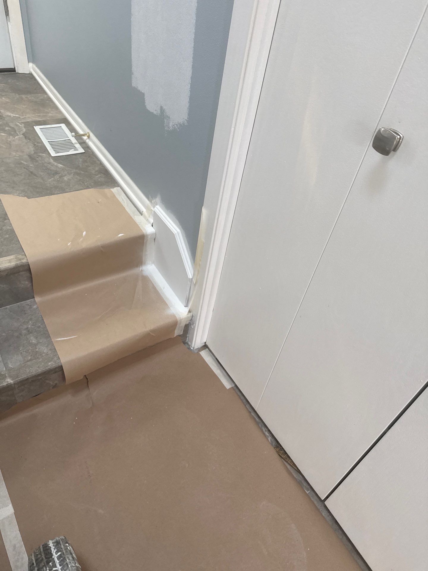 Condo Repaint Walls in Urbandale by Midwest Paint LLC