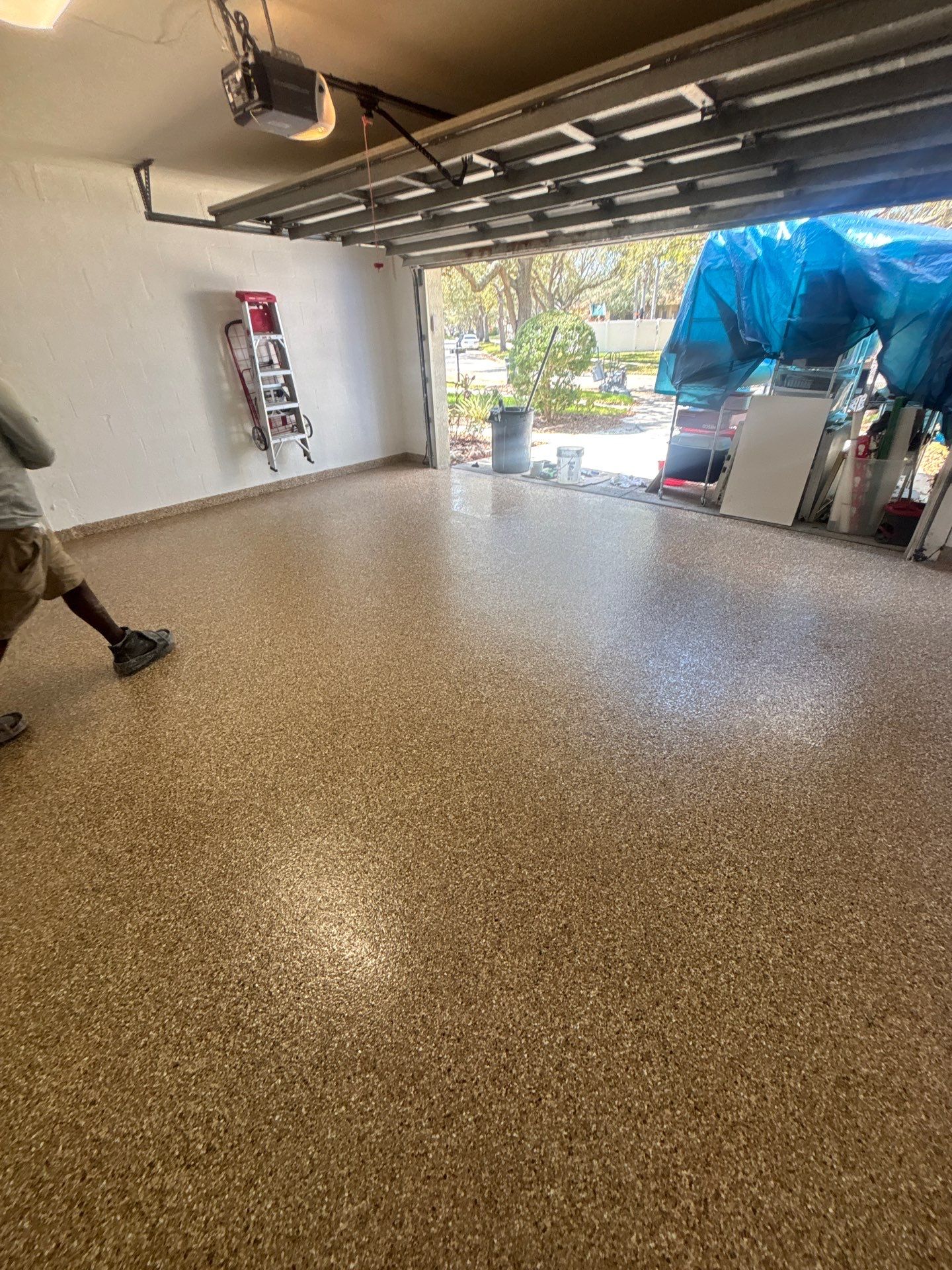 Garage Floor Coating using Outback Flake by Performance Floors & Coating