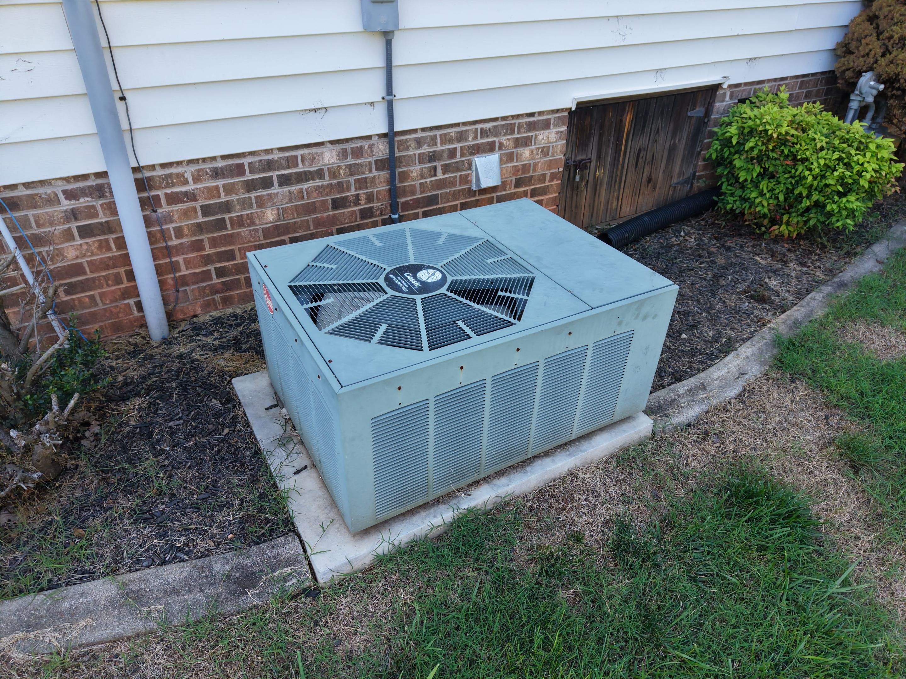 Residential Roof Replacement using CERTAINTEED LANDMARK AR WEATHERWOOD by RISE Roofing & Restoration, LLC