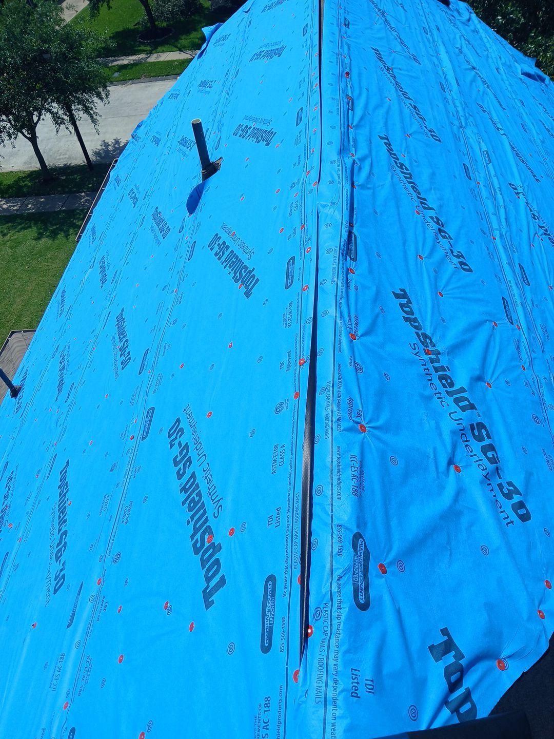 Residential Roofing Installation using Owen's Corning Duration (Lifetime) Shingles by Roof Repair Company