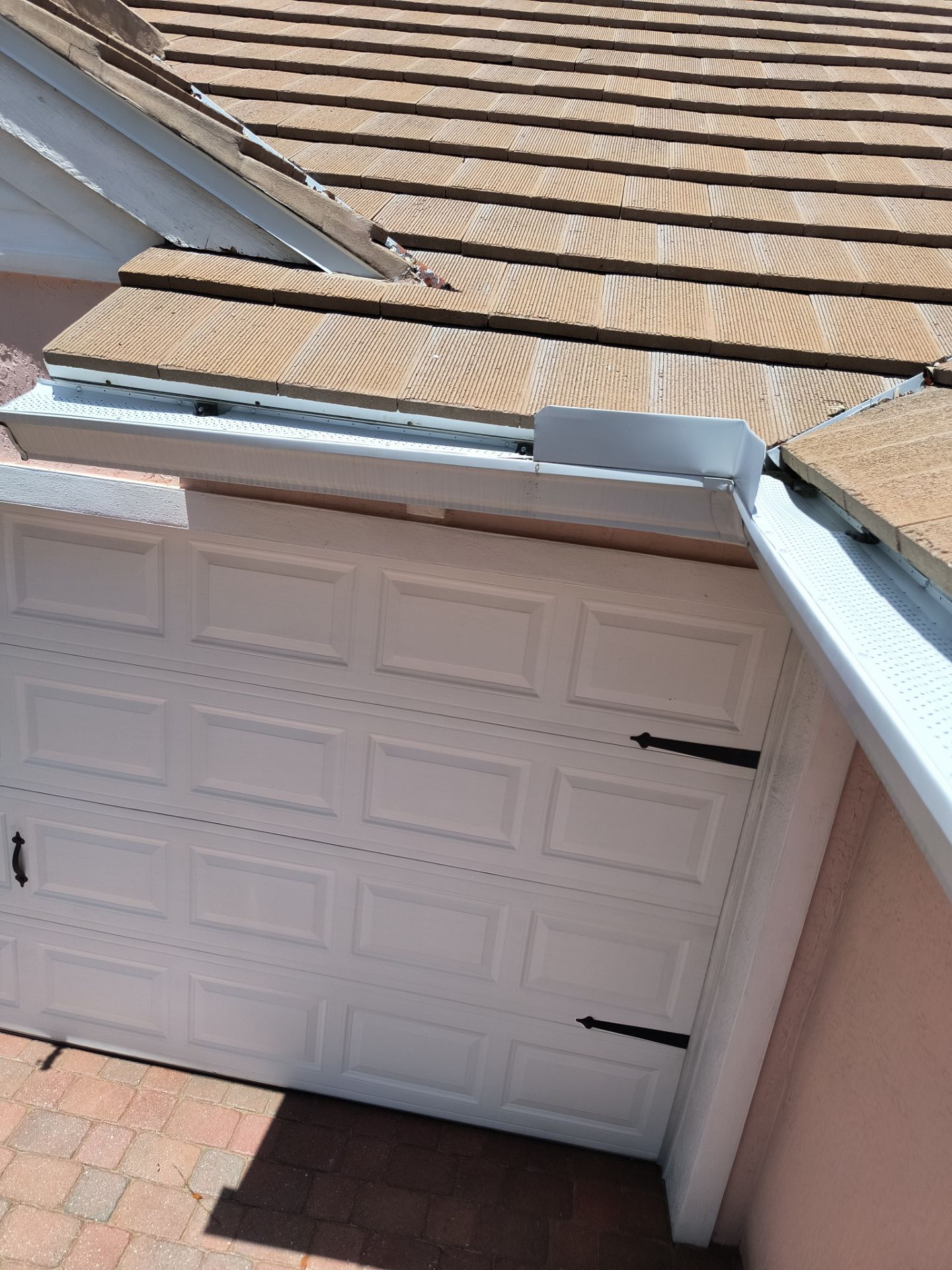 Gutter Guard Entire Home in Alva FL by Gutter Professors