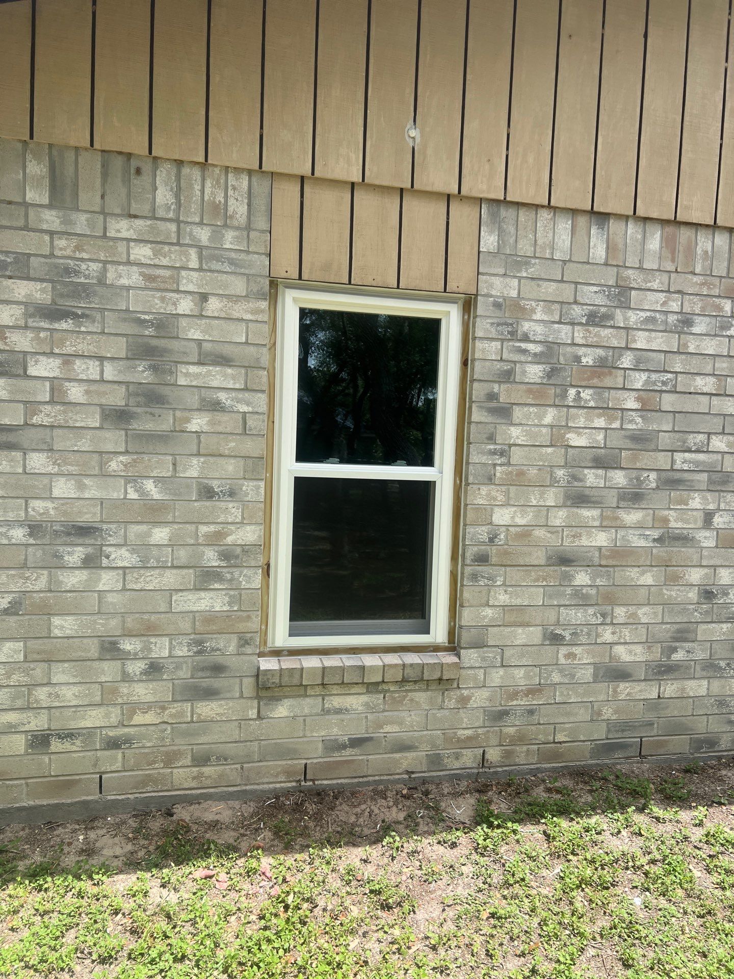 Bay Bay Old Windows by Bayfront Roofing and Construction