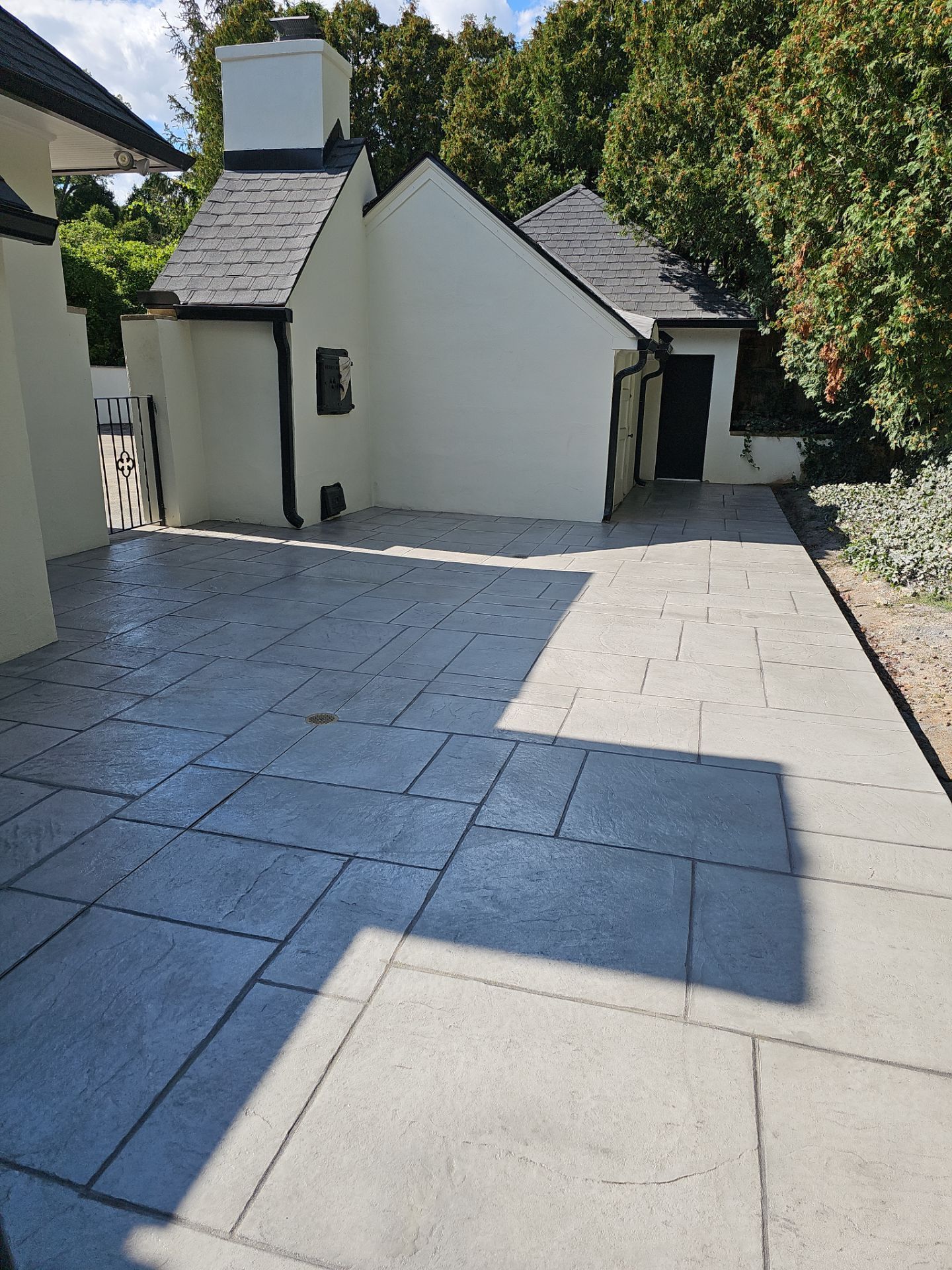 Pool Deck in Gladwyne Pa by Architectural Concrete Design