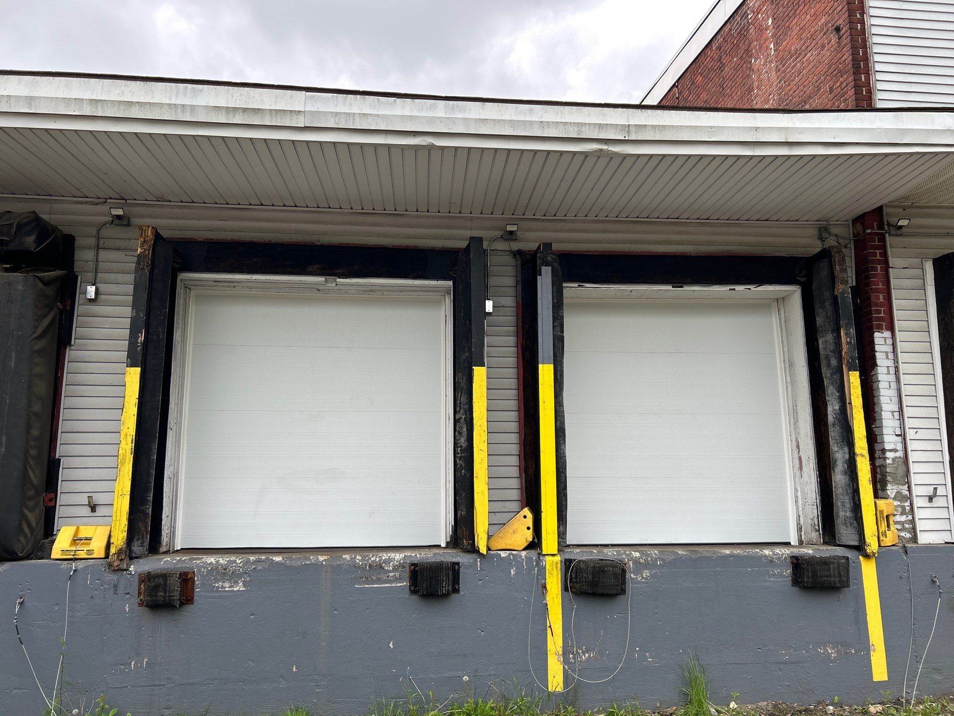 Door Installation using Raynor Encore Garage Door by Keene Door