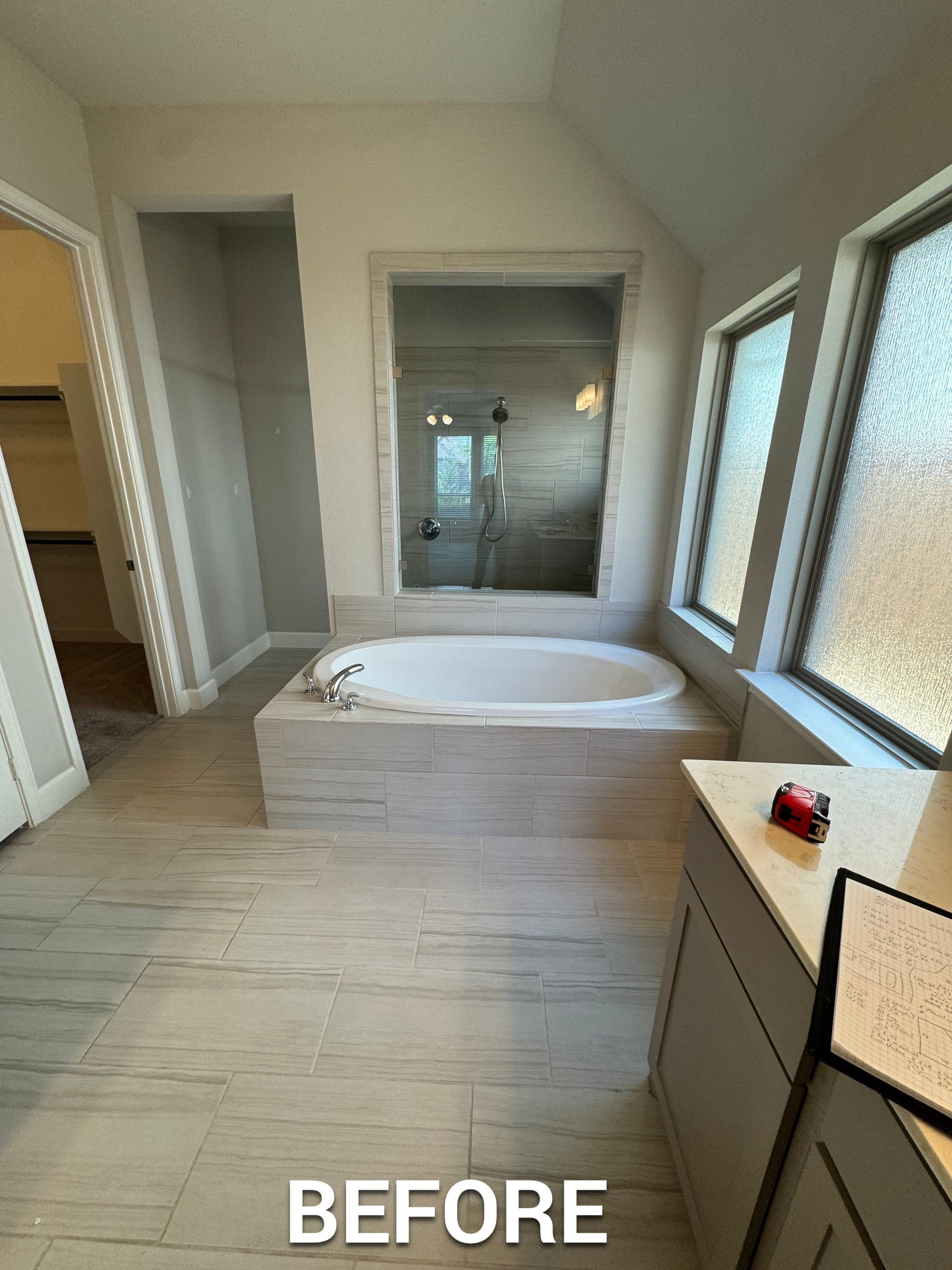 Master Bath (Onyx Collection) by New Bath Technologies