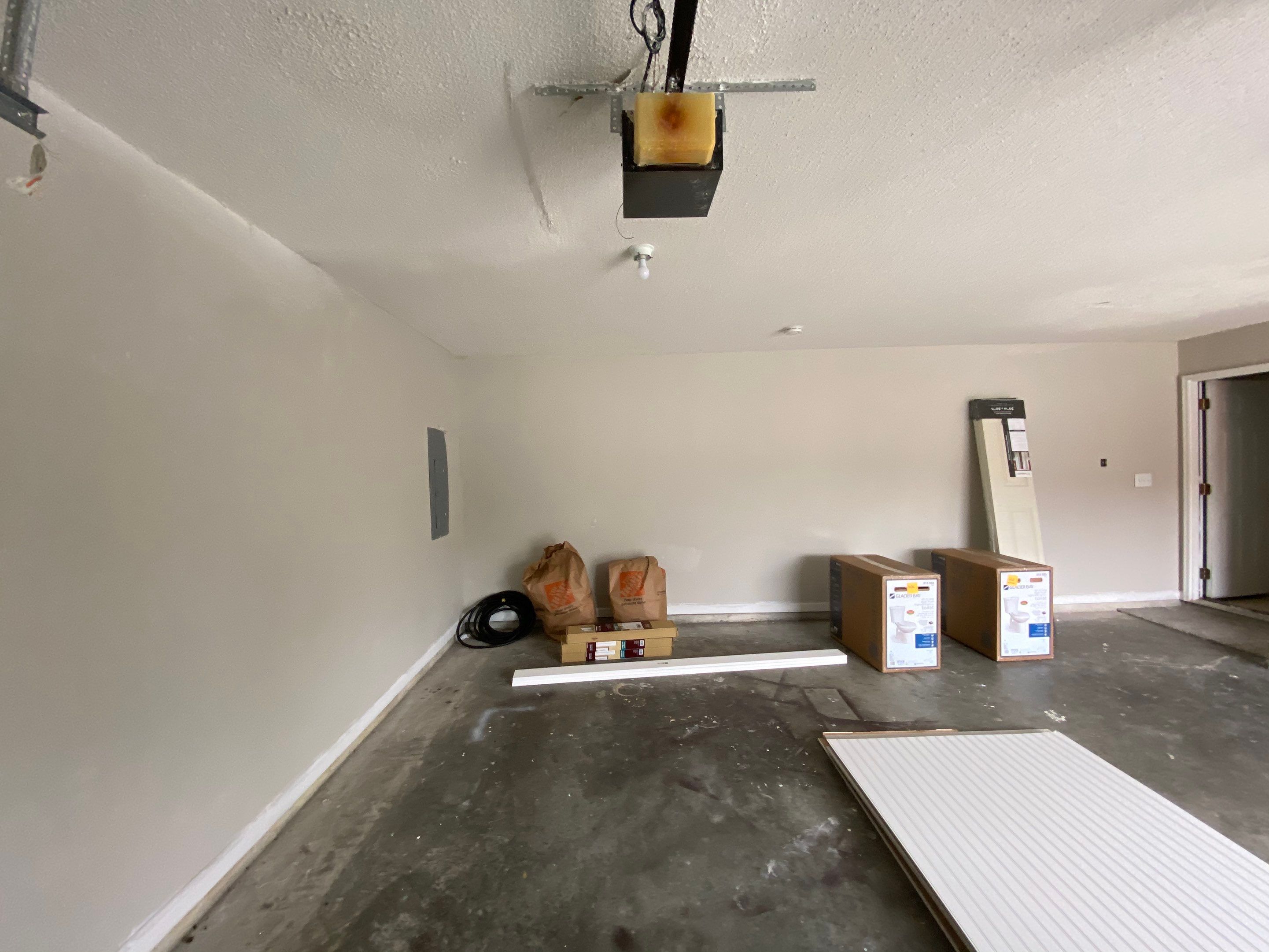 Dallas Georgia Interior Remodel Featuring White Shaker Cabinets and LVP Flooring by Swift Home Renovations