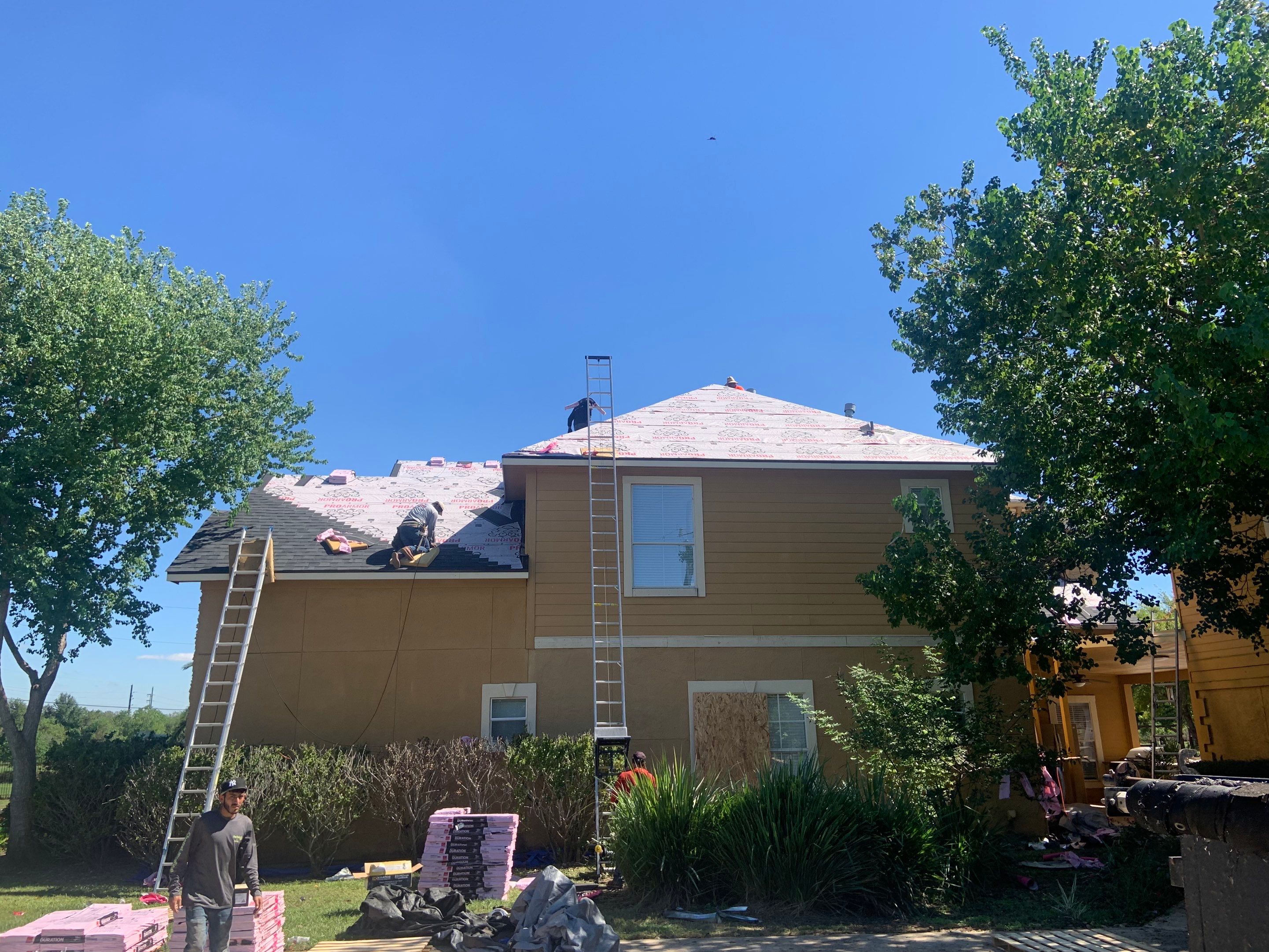 Residential Roofing Installation using Owen's Corning Duration (Lifetime) Shingles by Roof Repair Company