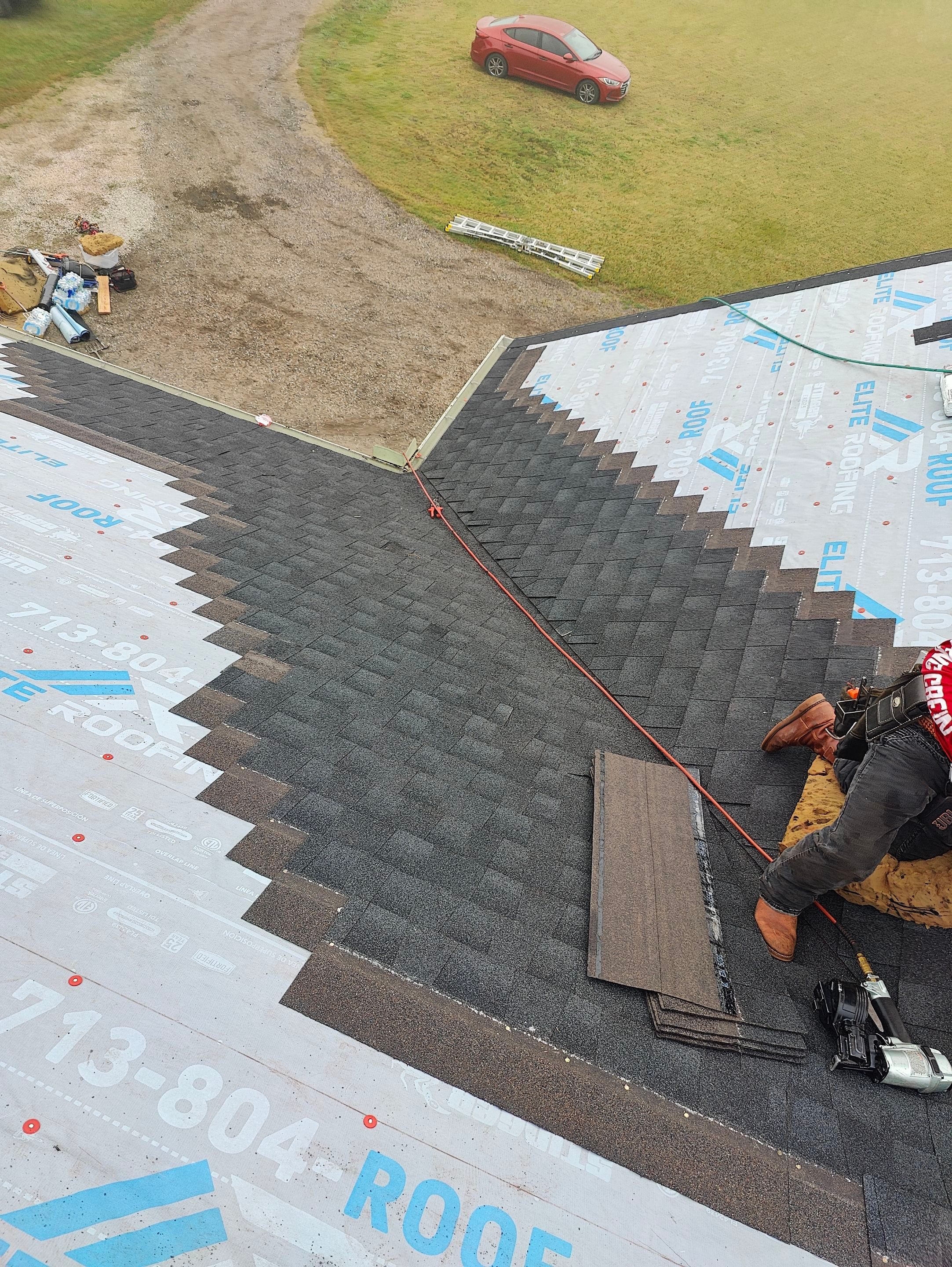 GAF Natural Shadow - Charcoal by Elite Roofing LLC