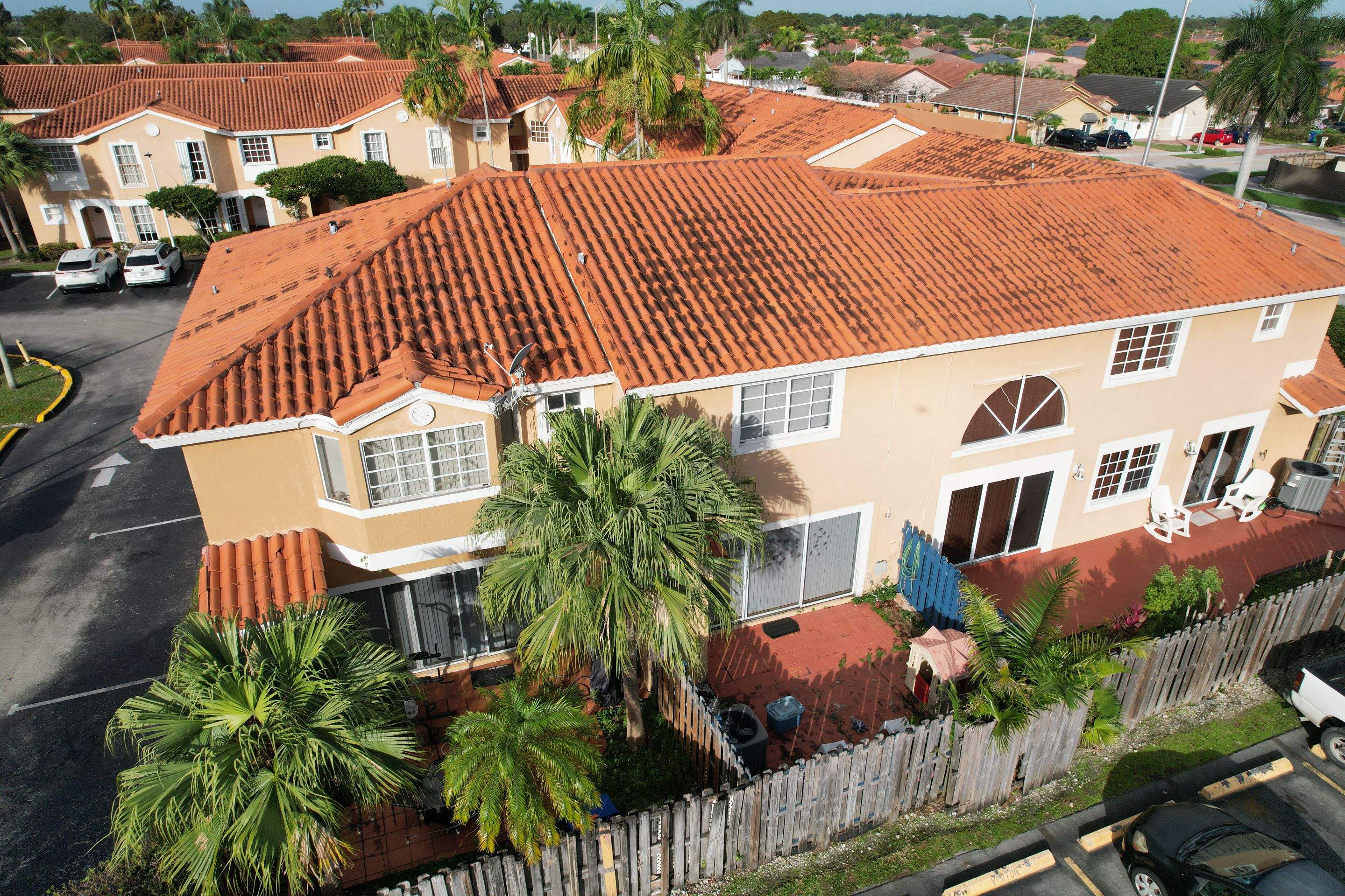 SIENNA VILLAS CONDO - BLDG 14255 by Souffront Construction & Engineering