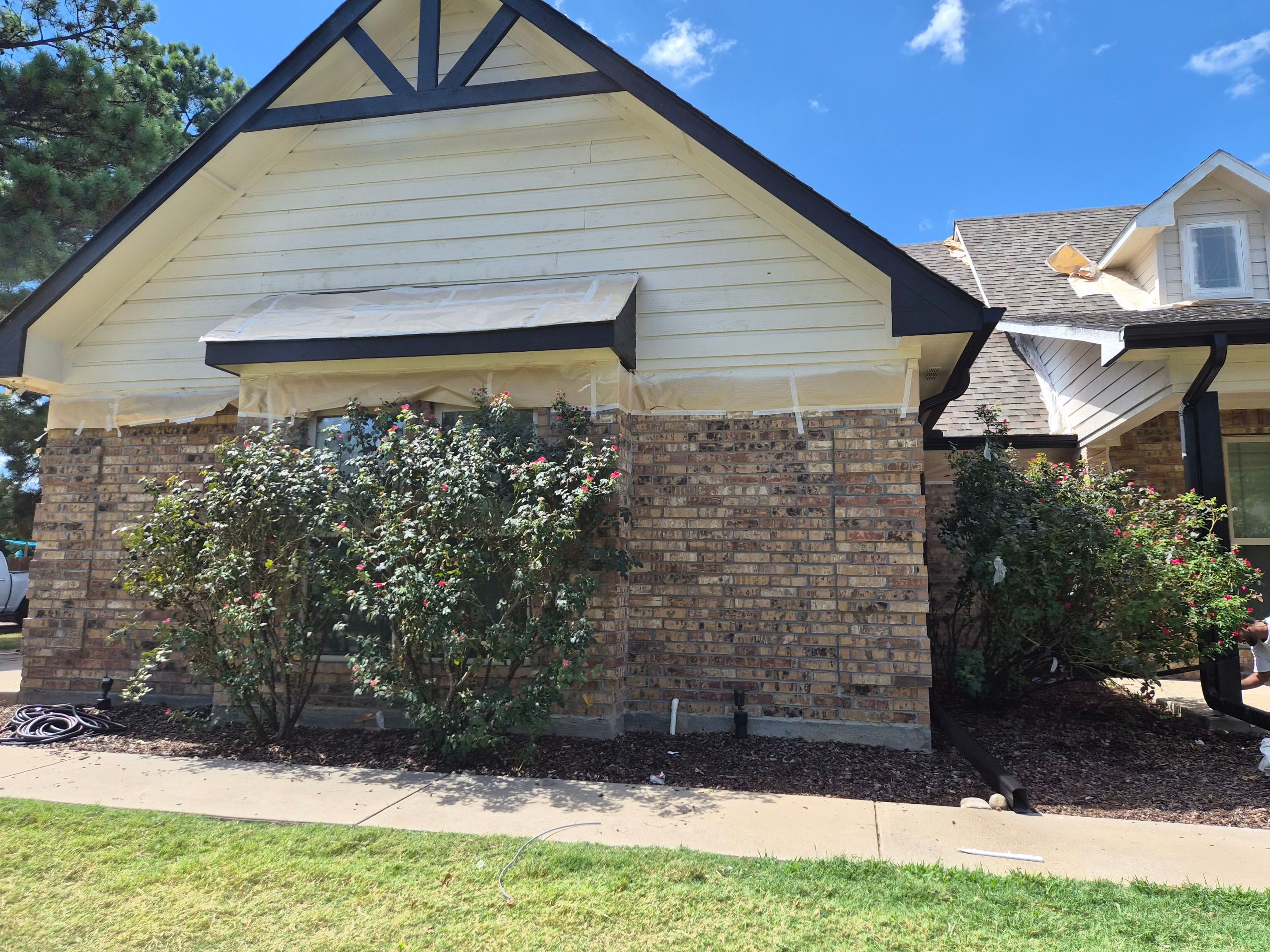 From Dated Brown to Modern Contrast: A Mineola Exterior Transformation by Quality Coats Painting