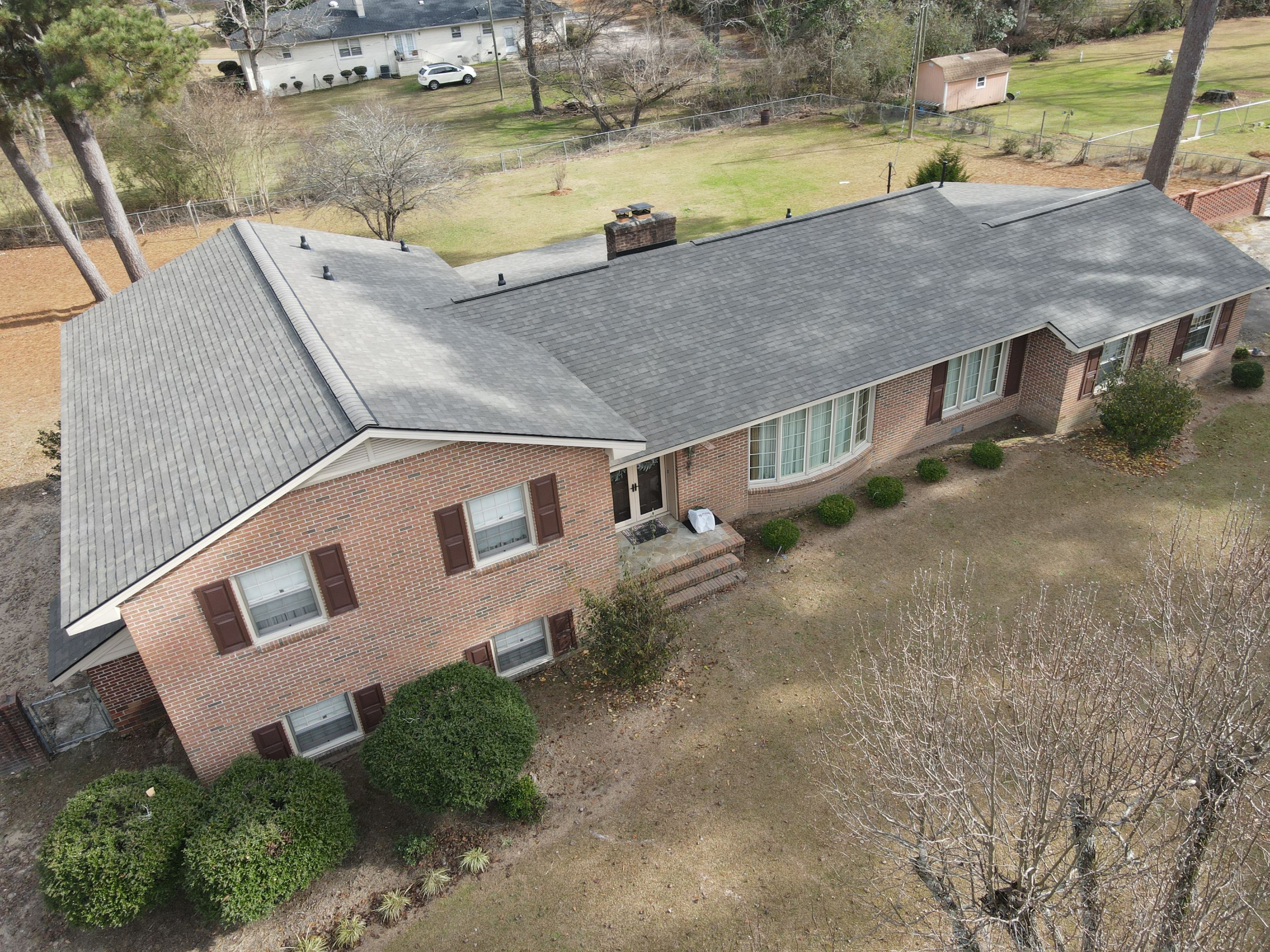 Residential Roofing Installation using Owens Corning Oakridge- Williamsburg Gray by Indigo State Roofing