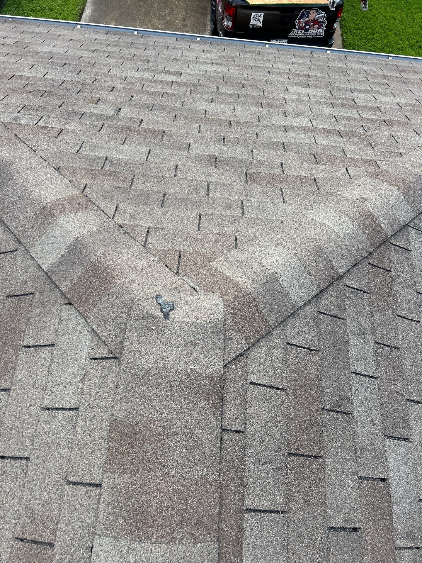 Hail Damage using Owen's Corning Duration (Lifetime) Shingles by Roof Repair Company
