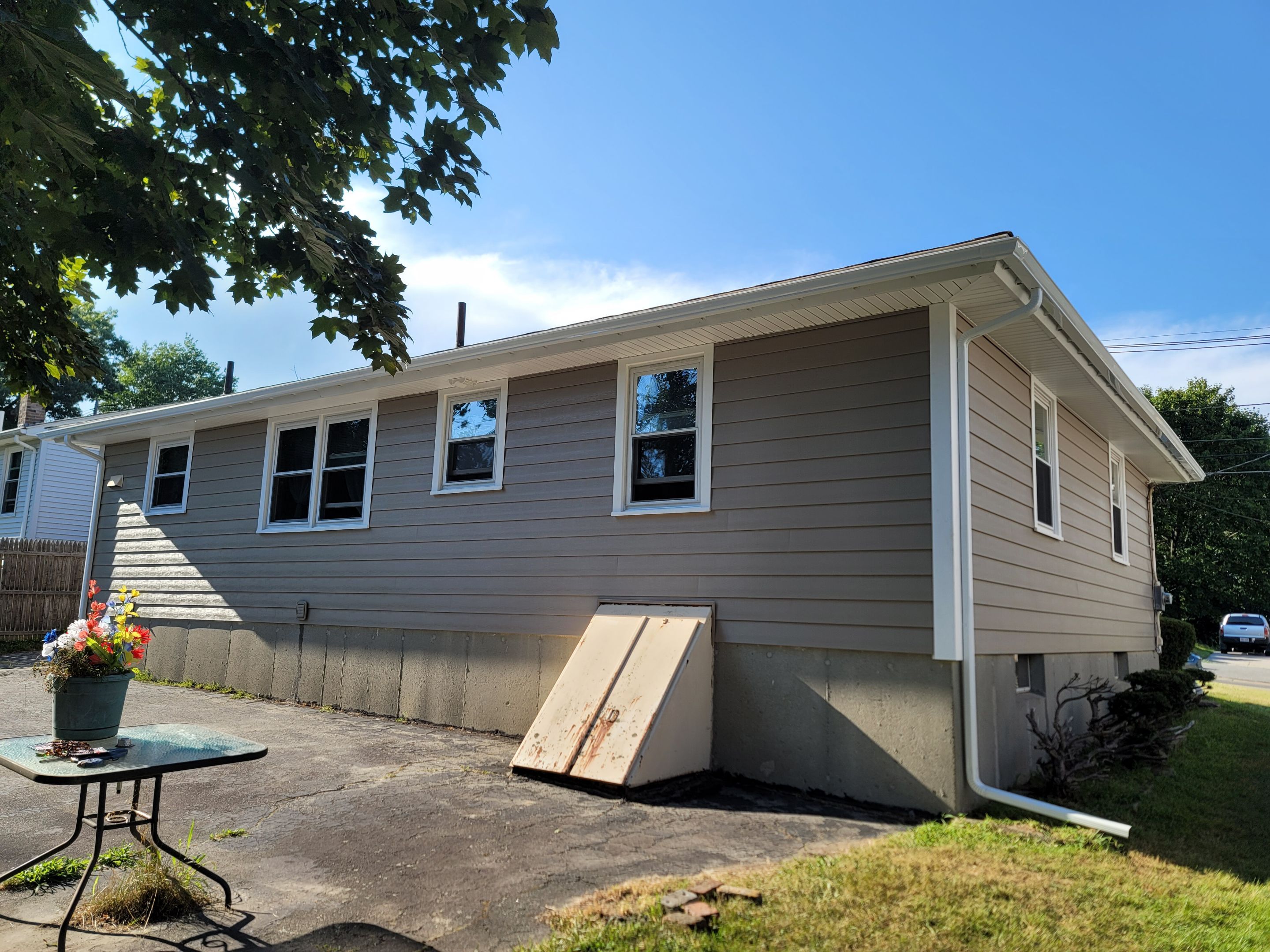 Siding Installation using Everlast Composite Siding by UBrothers Construction