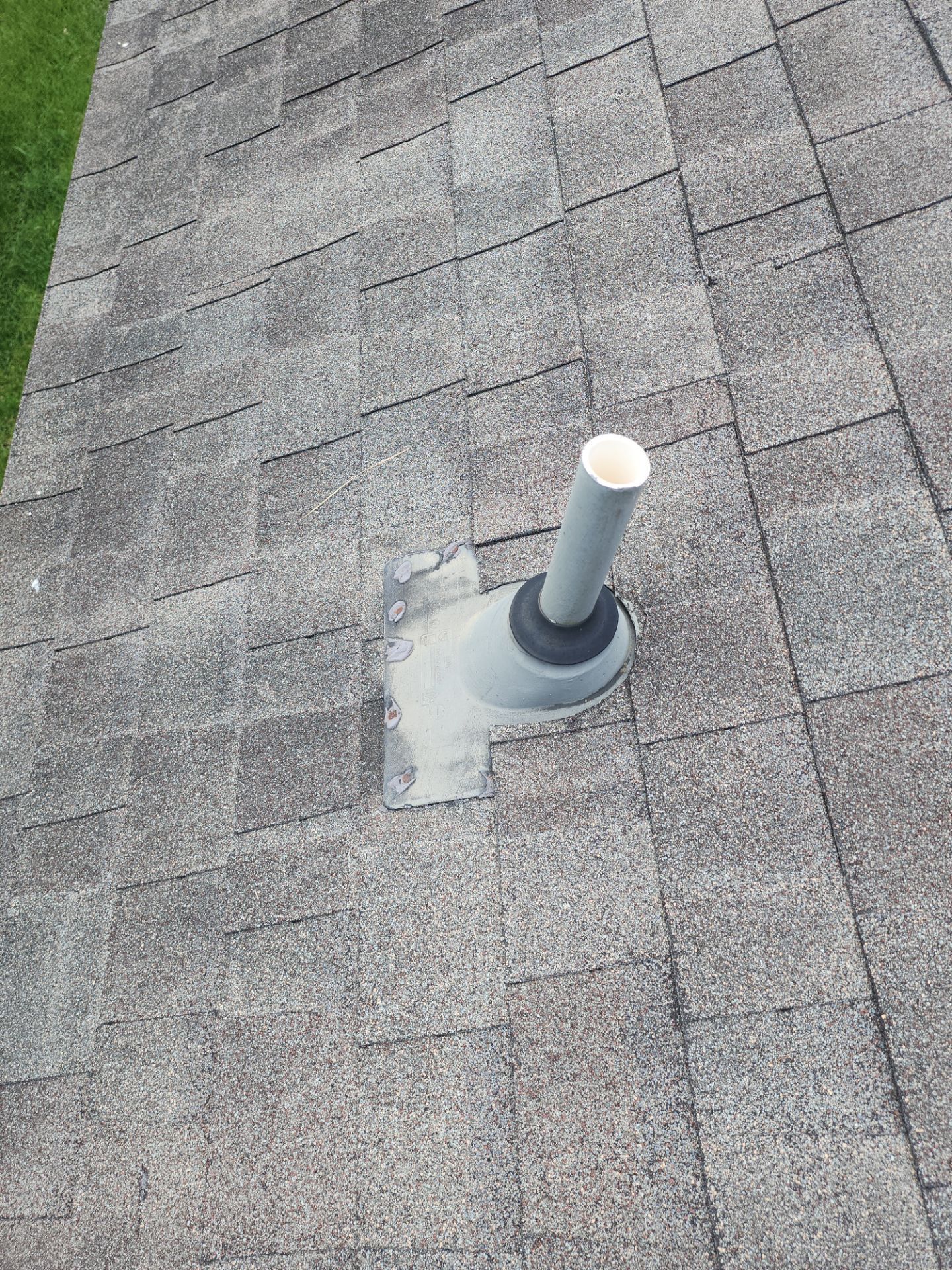 Hail Damage using Owen's Corning Duration (Lifetime) Shingles by Roof Repair Company