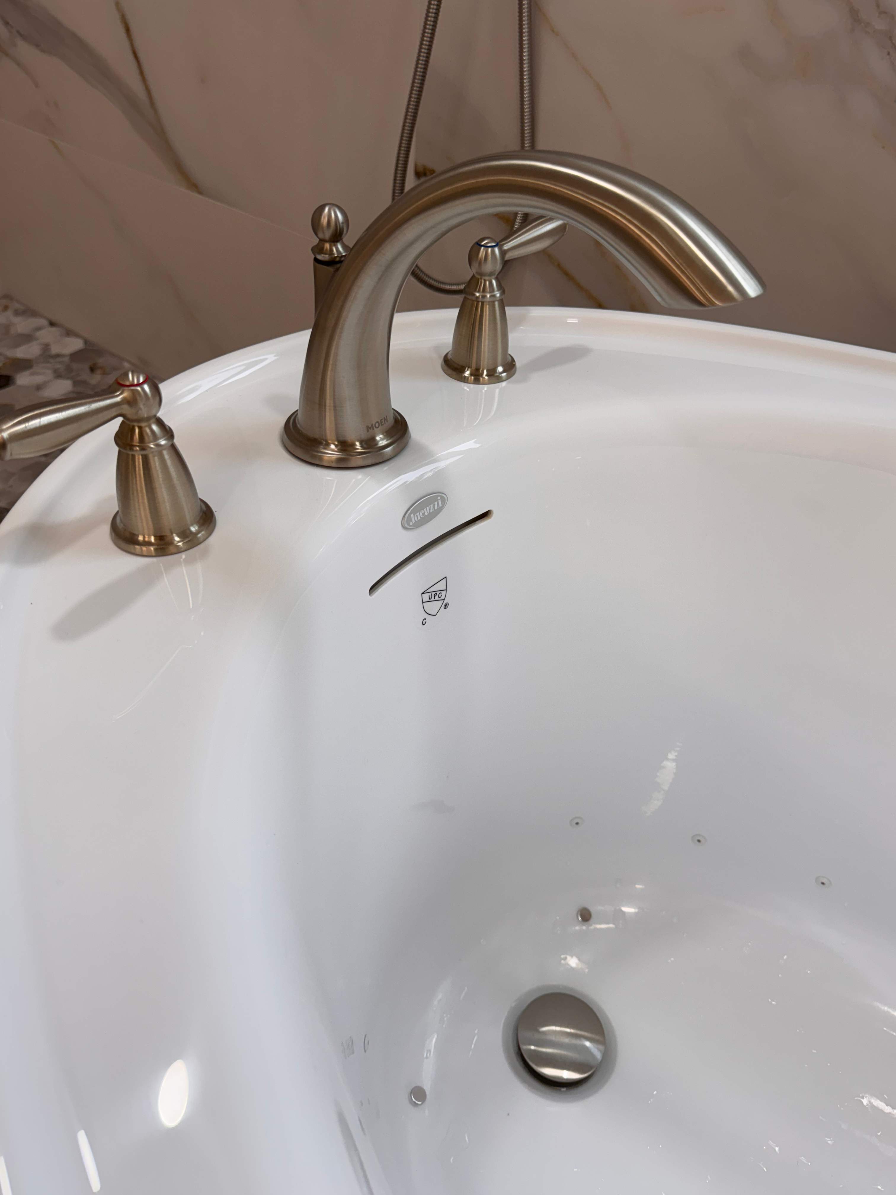 Master bathroom renovation by Prudencio