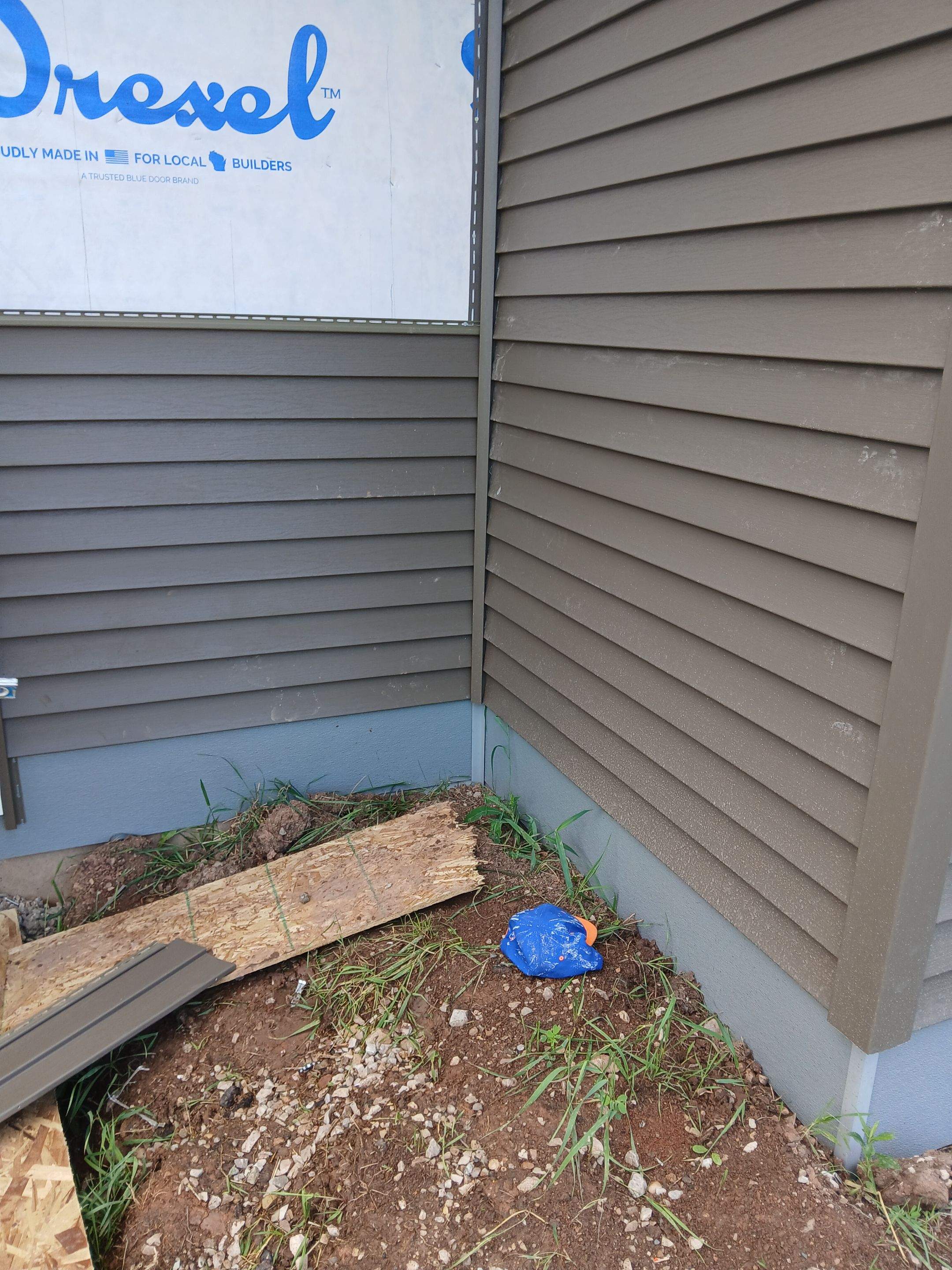 New Con Siding  by Gellings Roofing & Siding