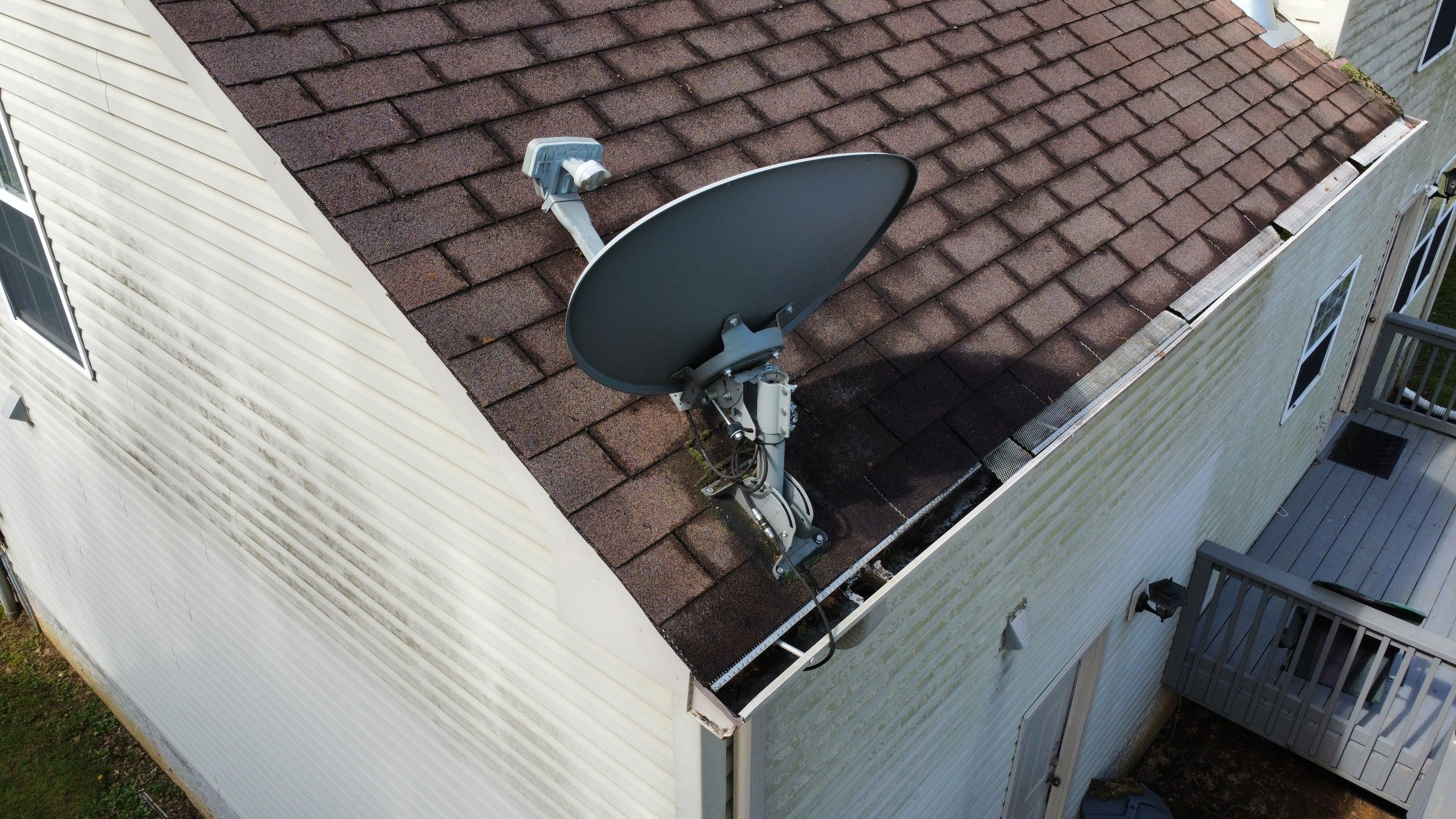 Residential Roofing Installation using Owens Corning Oakridge Roofing System by Undersun Roofing 