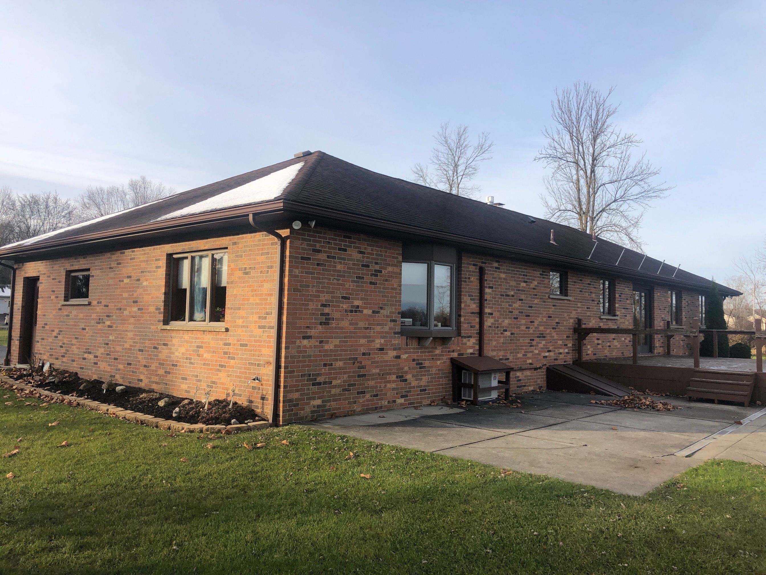 Outdoor Living Addition and Concrete by Ivy Lea Construction