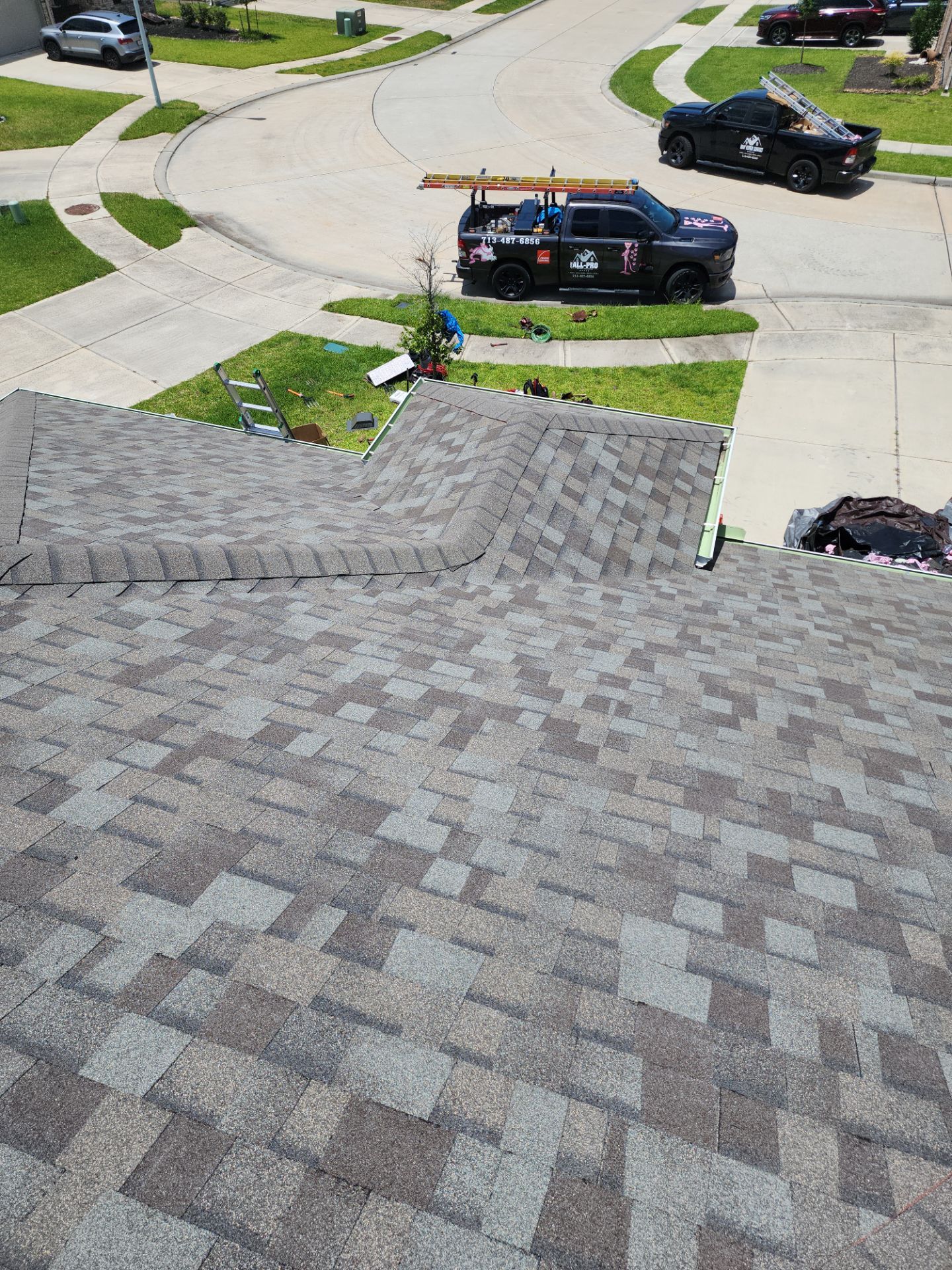 Residential Roofing Installation using Owen's Corning Duration (Lifetime) Shingles by Roof Repair Company