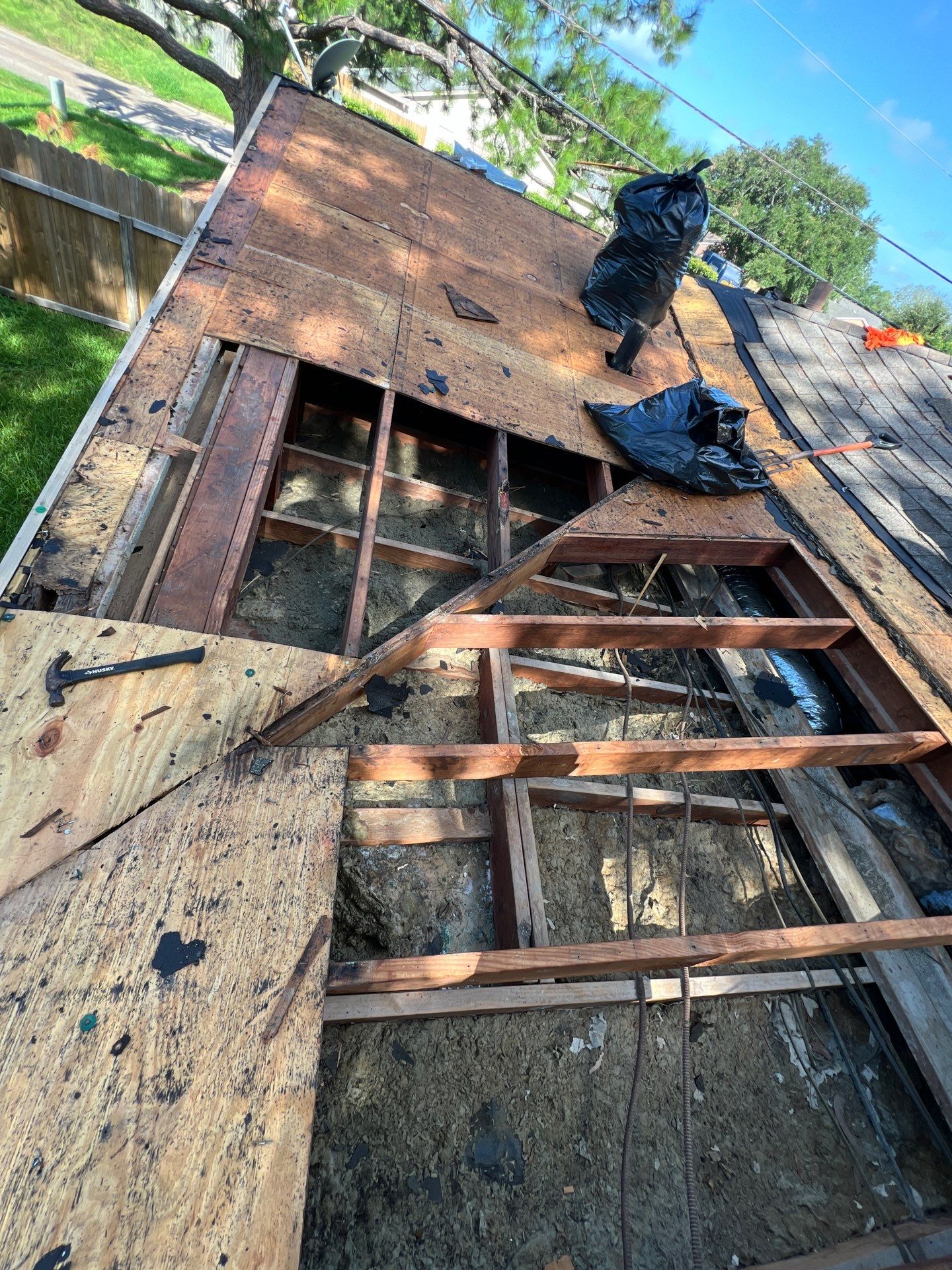 Residential Roofing Installation using Owen's Corning Duration (Lifetime) Shingles by Roof Repair Company