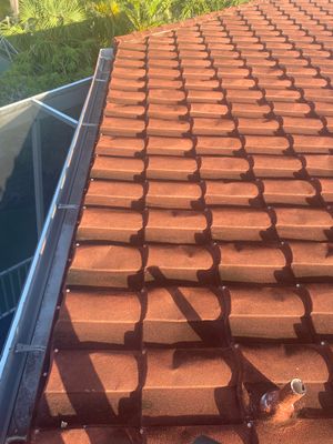 Seamless Aluminum Gutters in Fort Myers FL