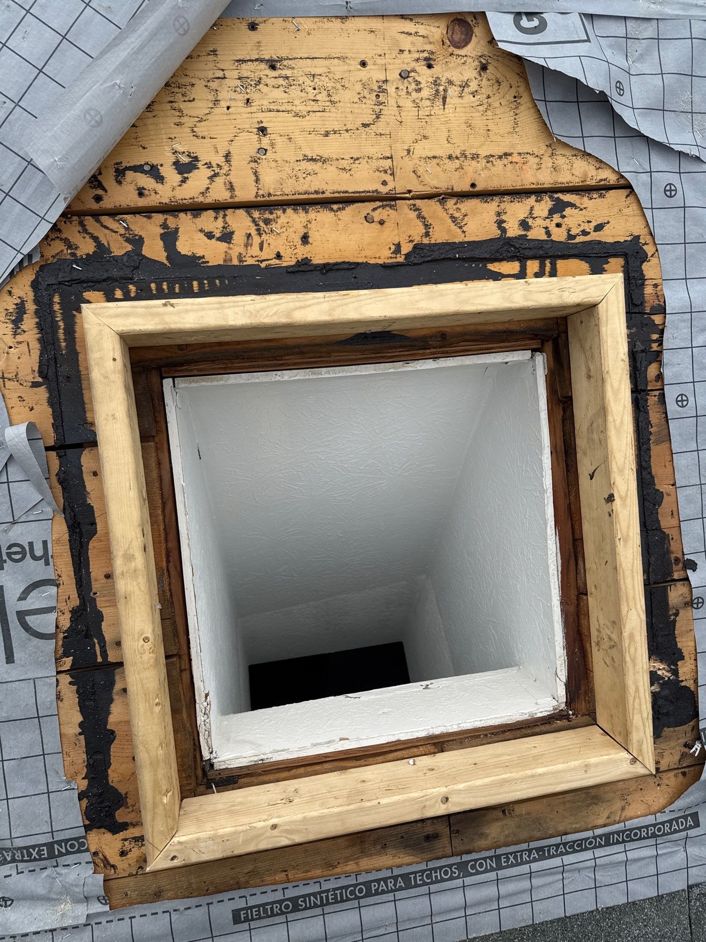 Residential Roofing Installation using GAF Timberline HDZ, Oyster Gray by Rainstoppers Roofing