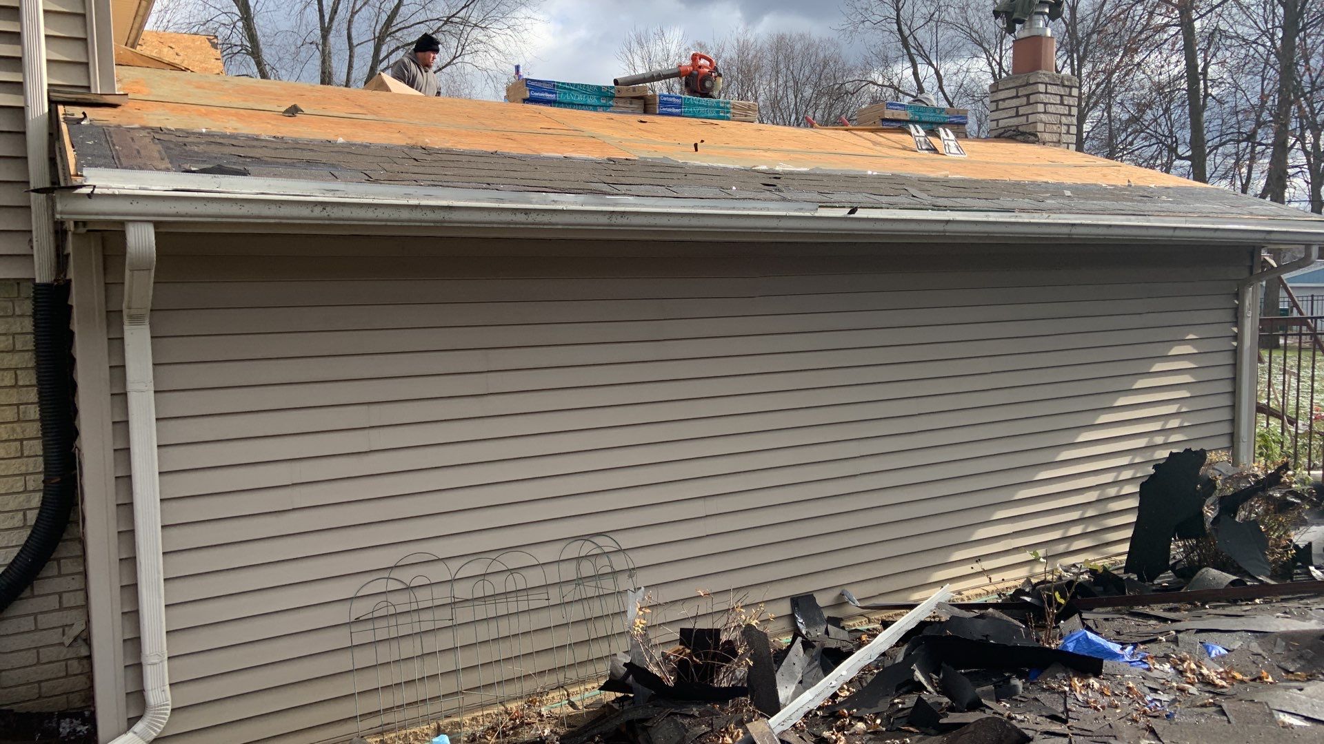 Roof Replacement using CertainTeed Landmark by 180 Contractors