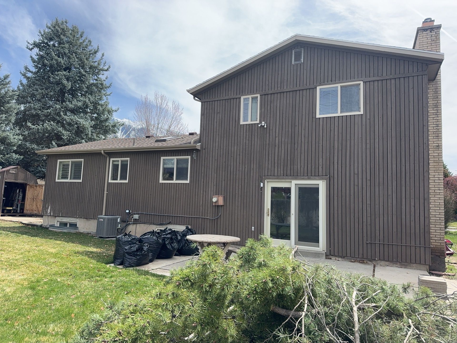 Sandy | Monochromatic Hardie Board & Batten | Iron Gray by Ideal Siding Utah