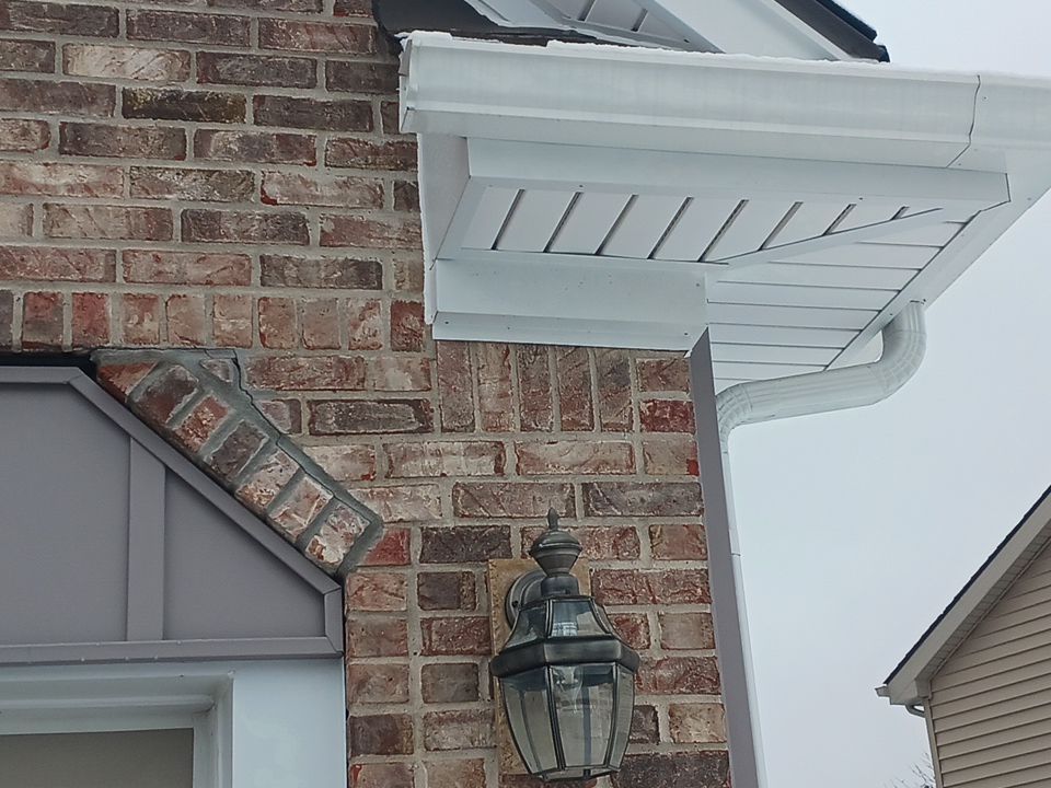 CertainTeed Cedarboards B&B + Alside UltraMax Windows Triple Pane by 180 Contractors