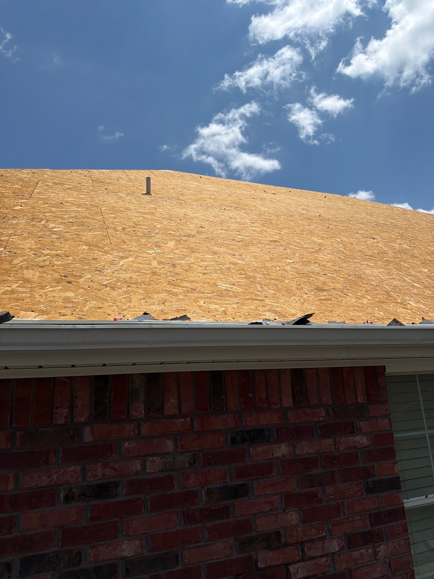 Burkburnett Roof Replacement Featuring Owens Corning Onyx Black Shingles by Shearman Roofing & Construction
