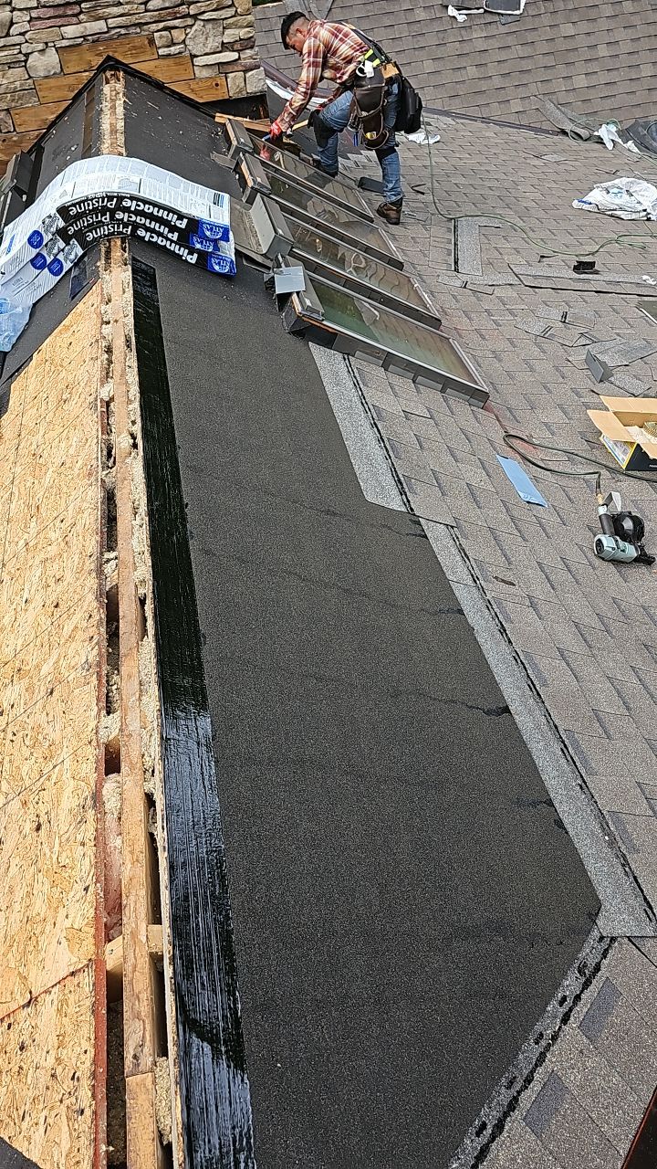 ATLAS PINNACLE HP W/SCOTCHGARD COLOR: WEATHERED WOOD by Eagle Eye Roofing