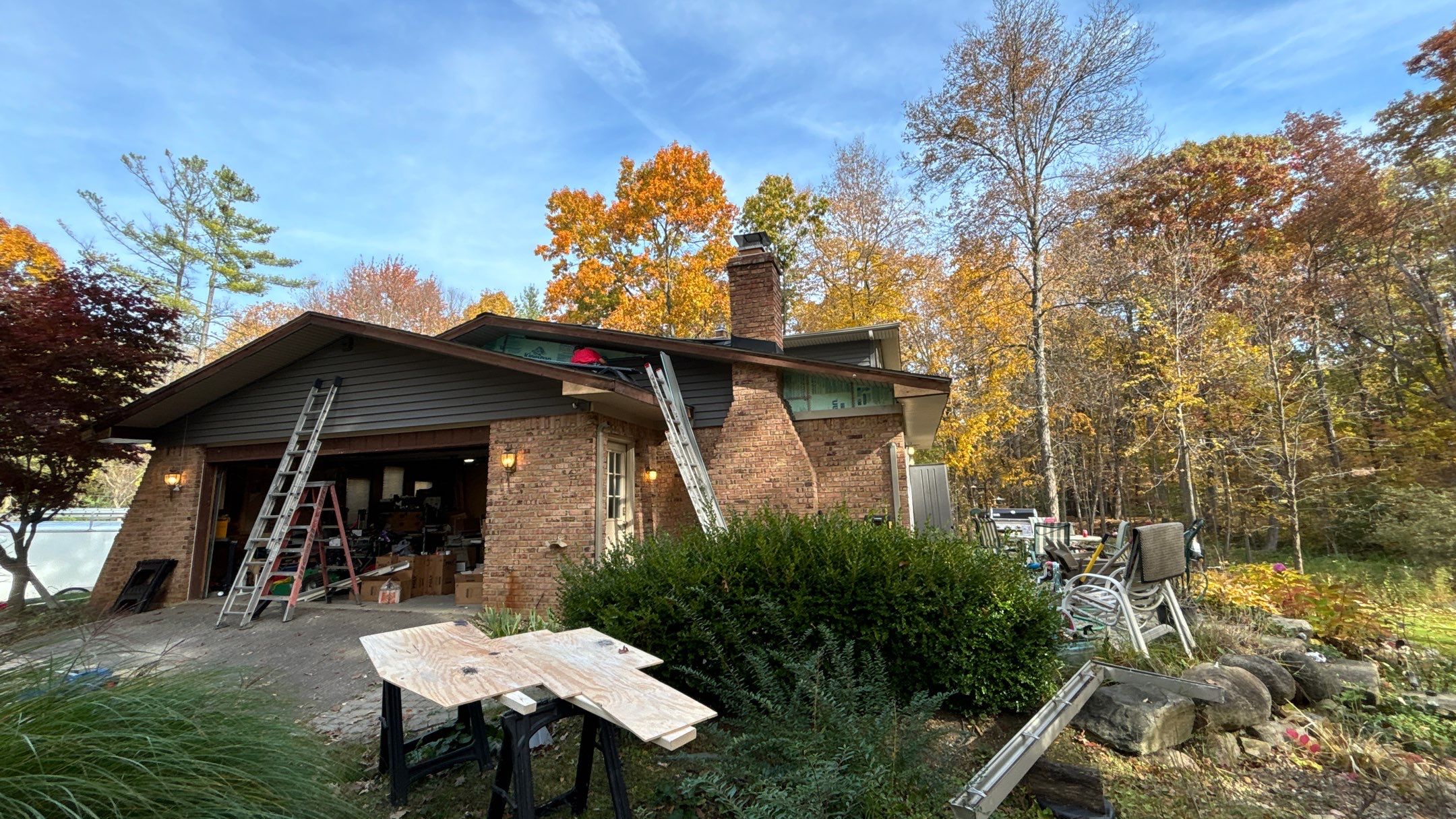 Siding Replacement using Alside Charter Oak D4.5" by 180 Contractors