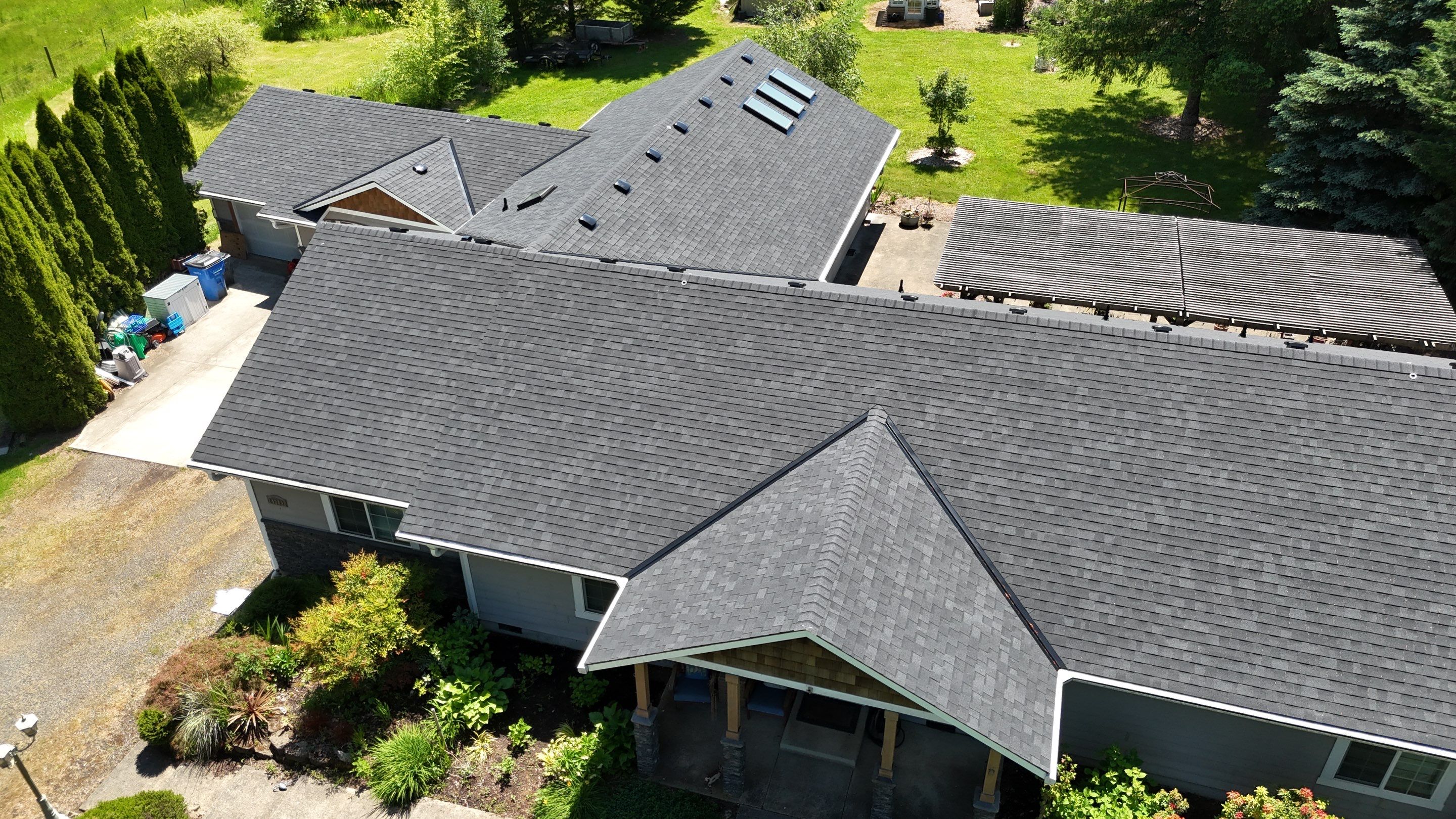 Onyx Black | Roof Replacement in Battle Ground WA, 98604 by Valiant Roofing, LLC