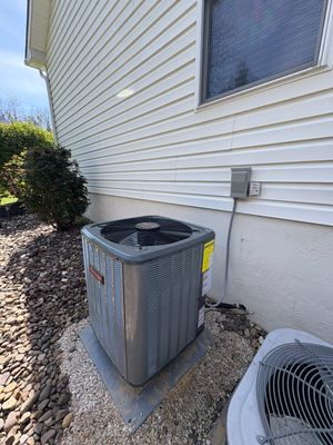 Amana Heat pump install in Woodstock
