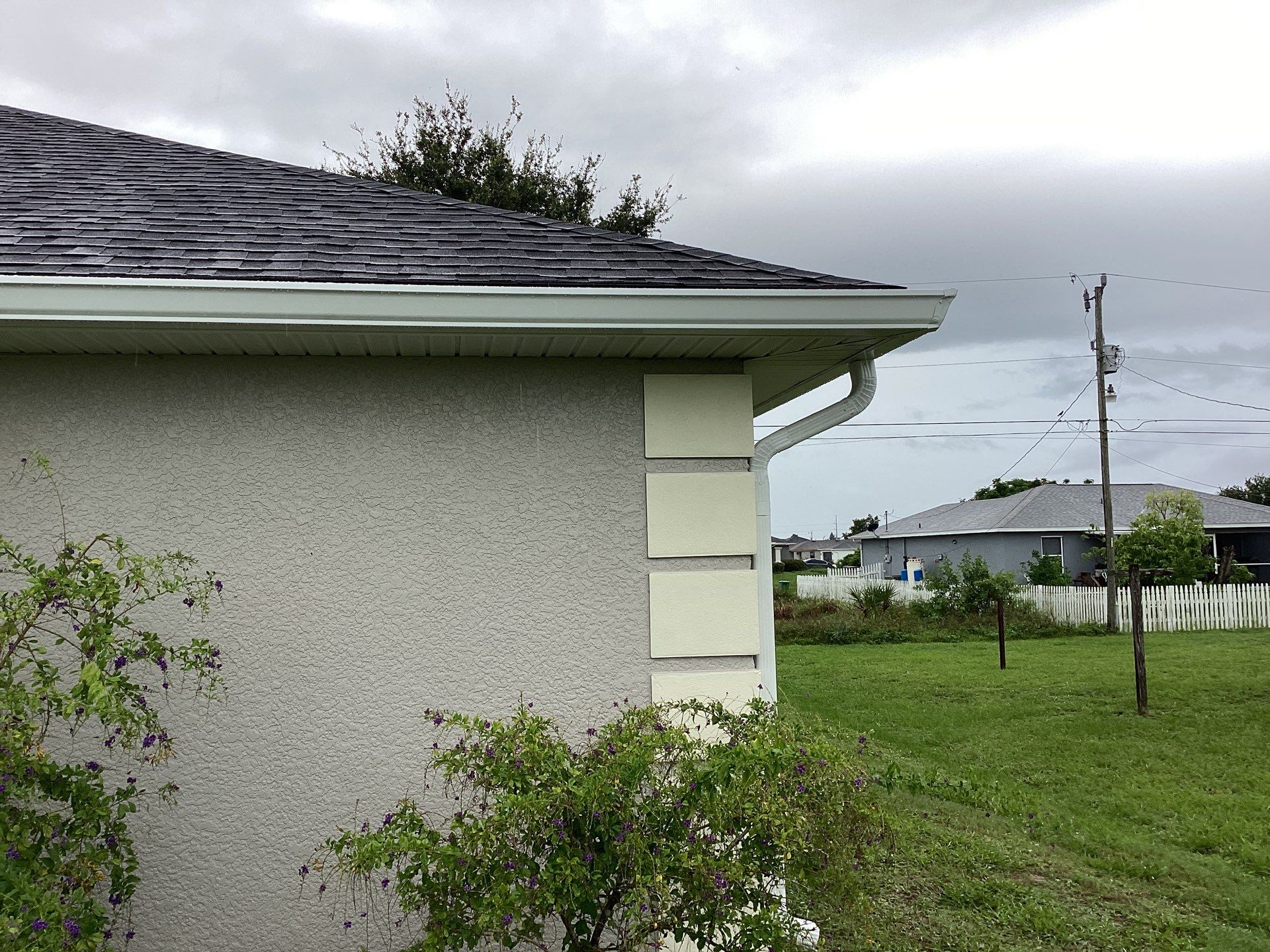 Seamless Gutters Project in Cape Coral Fl by Gutter Professors