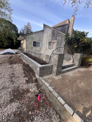 Hidden Cove Ct • Southampton, NY 11968