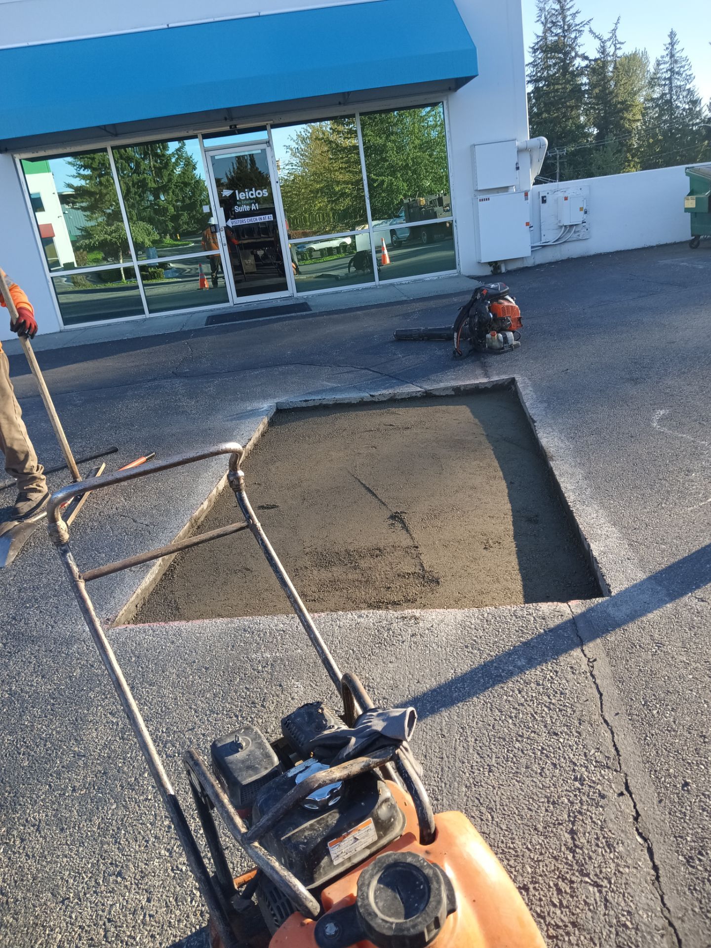 Commercial Sealcoat & Asphalt Patch Repair | Lynnwood  by Jireh Asphalt & Concrete Inc 