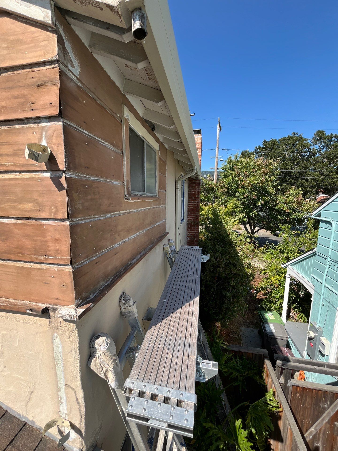 Project in Oakland by Herrera’s Bay Area Painting inc.