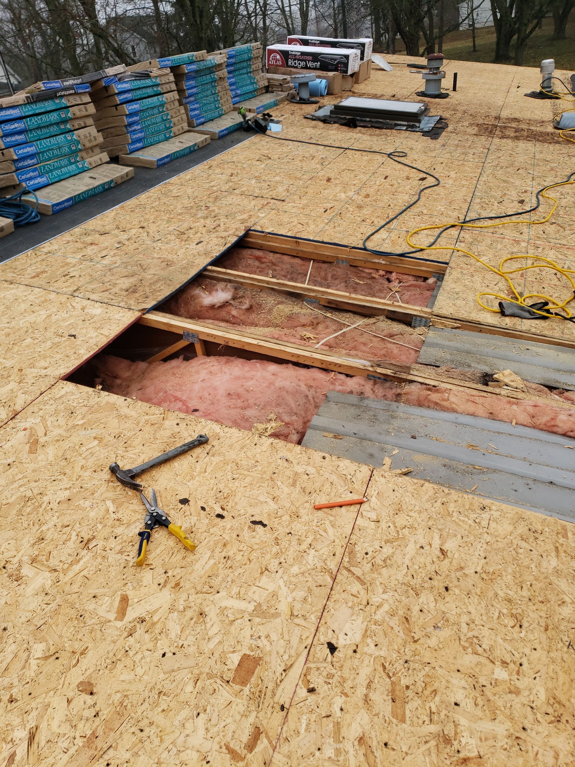 CERTAINTEED LANDMARK COLOR: BURNT SIENNA DRIP EDGE: MUSKET BROWN by Eagle Eye Roofing