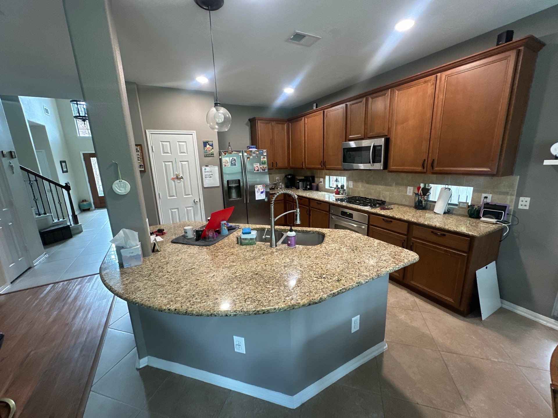 Bathroom and Ktichen Remodel in The Woodlands by SophAlx LLC