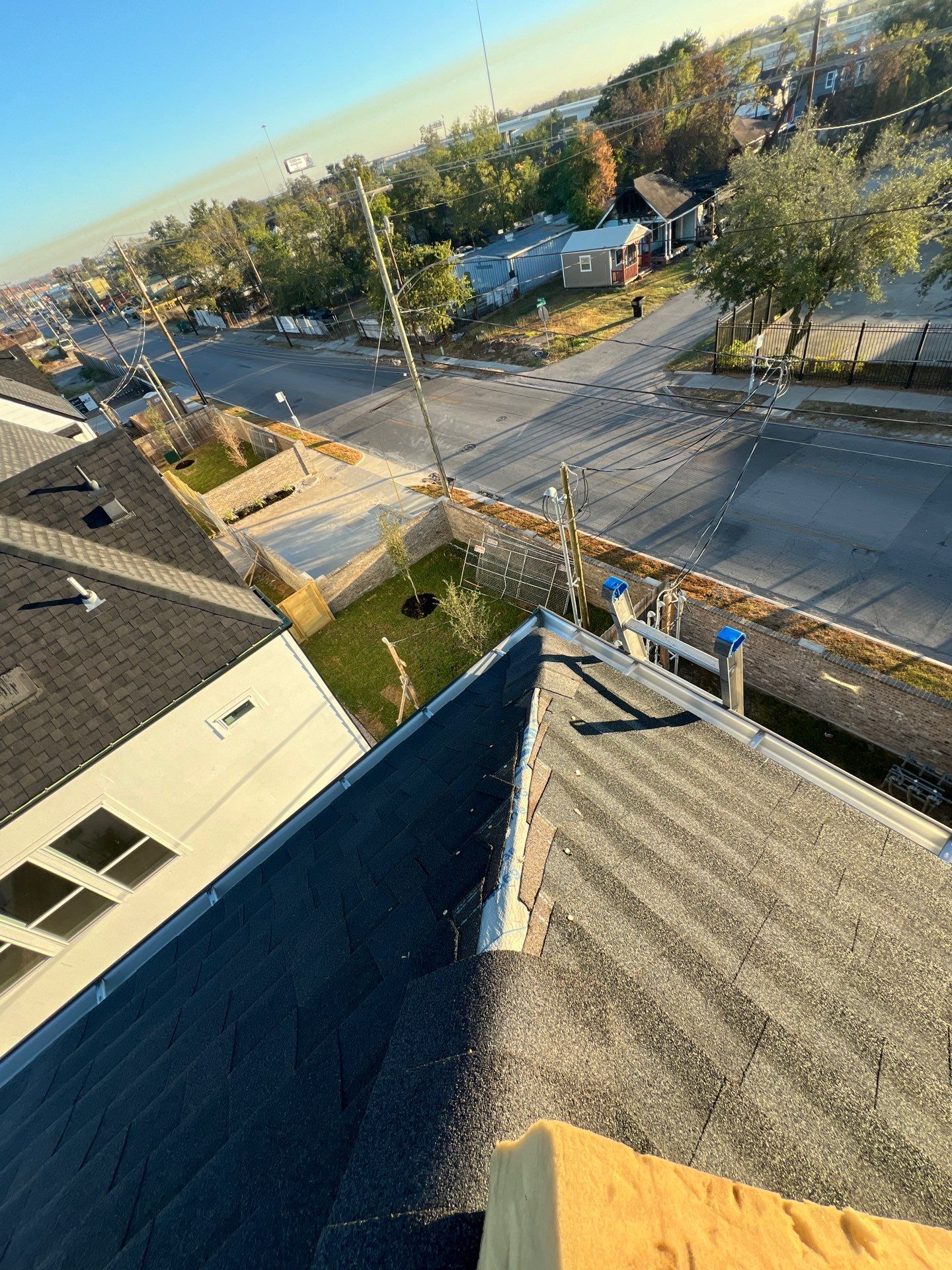 Hail Damage using Owen's Corning Duration (Lifetime) Shingles by Roof Repair Company