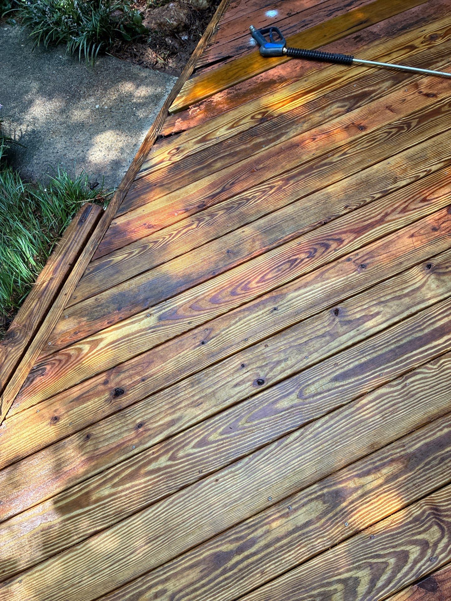 Deck using Wood Sealant by DuraSeal
