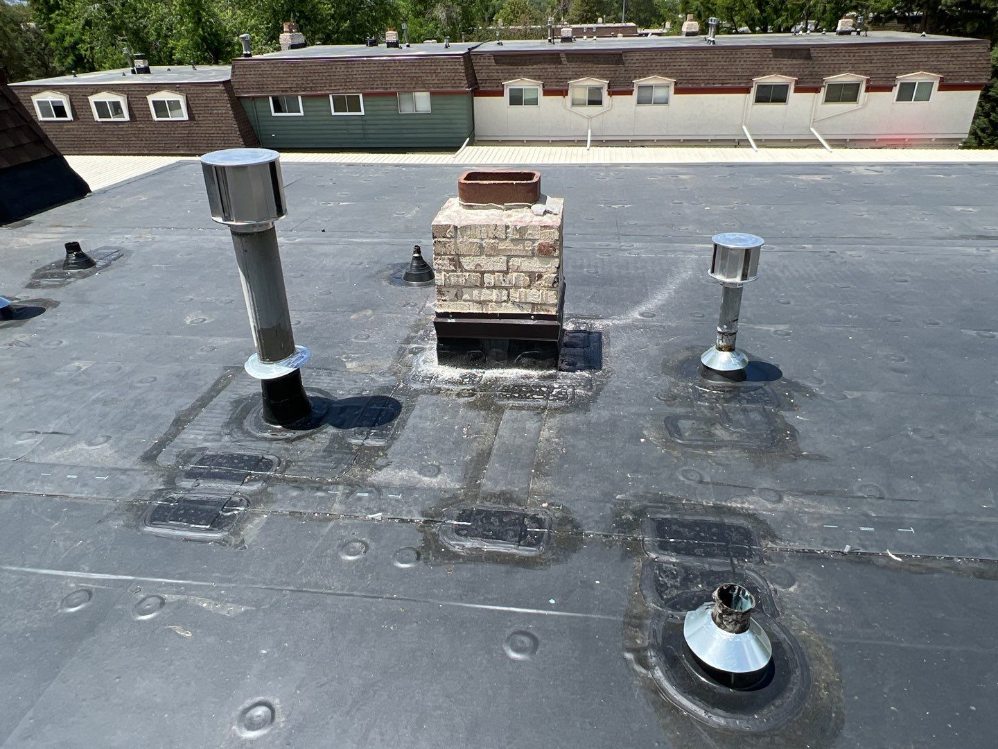 Commercial Roofing Installation using MuleHide EPDM .60 - BLACK by A to Z Roofing