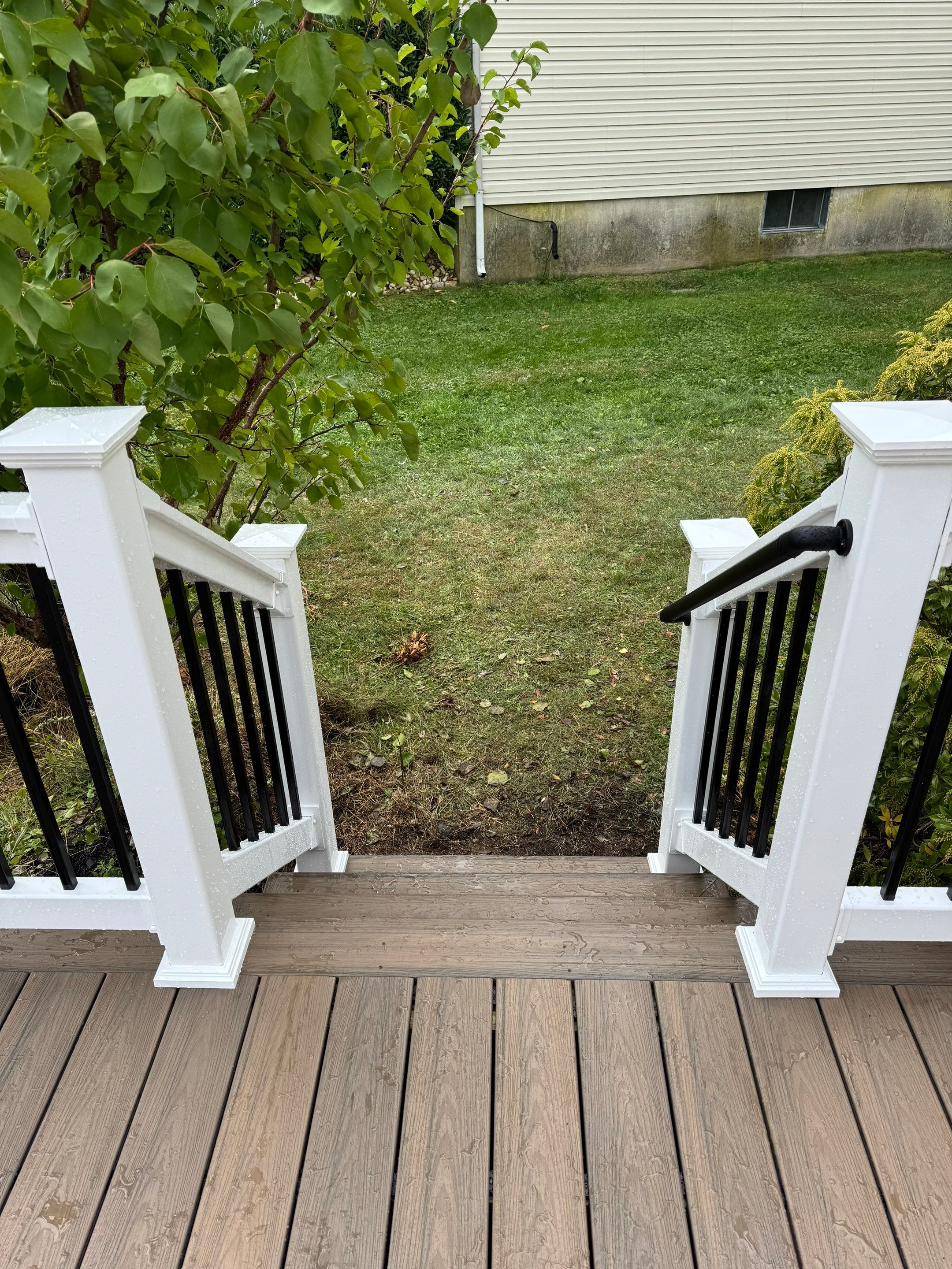 New Deck using Deckorators Venture - Color Sandbar  by deck guardian