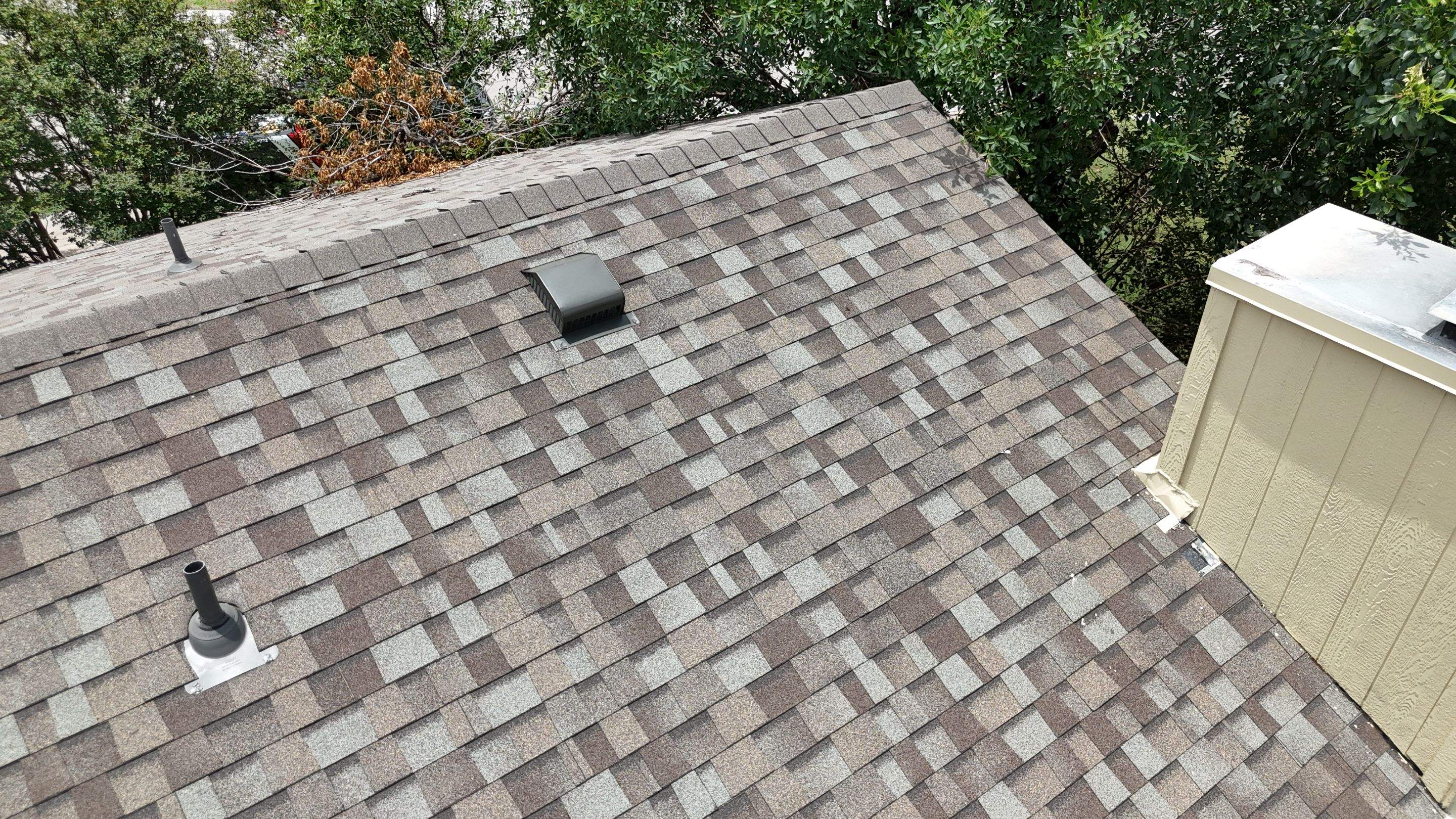 Driftwood - Owens Corning TruDefinition Duration by RoofsOnly.com