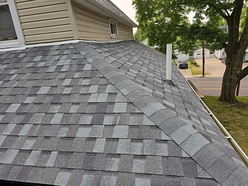 ATLAS PINNACLE COLOR: COASTAL GRANITE by Eagle Eye Roofing