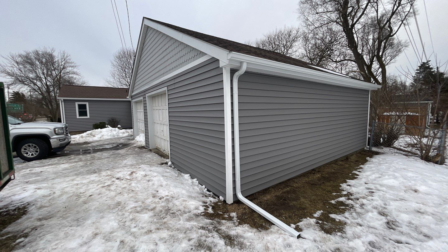 Siding Replacement using Certainteed Monogram D5 by 180 Contractors