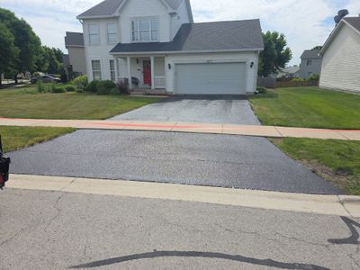 driveway sealcoating