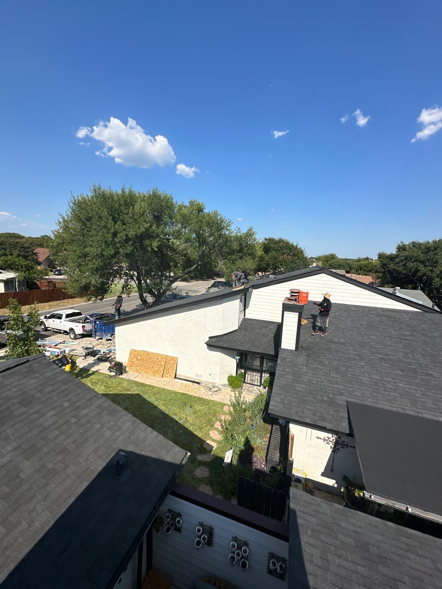 Brillantly Black - Malarkey Vista by RoofsOnly.com